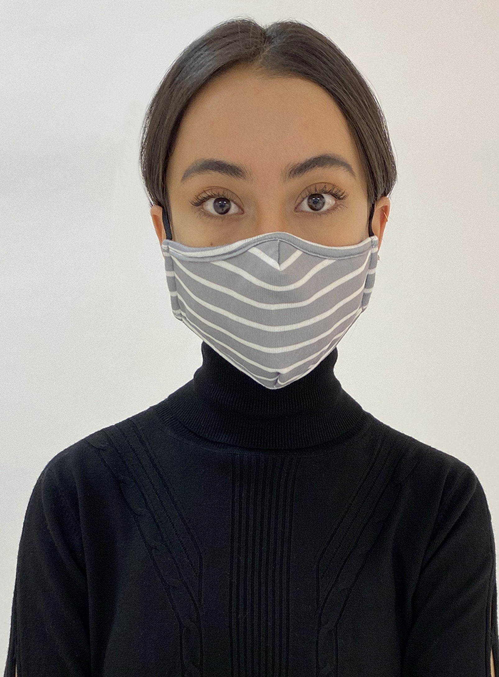 REUSABLE 3 LAYER MASK | A PACK OF 3 MASKS-LEOPARD||MASQUE RÉUTILISABLE 3 COUCHES | UN PACK DE 3 MASQUES-LÉOPARD