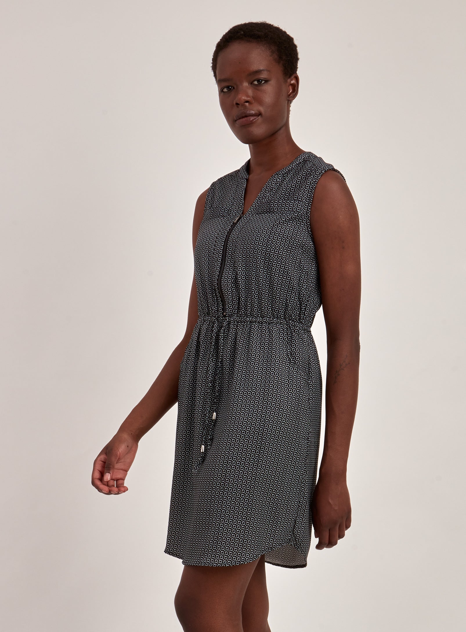 KILA | Printed mini dress || KILA | Mini robe imprimée