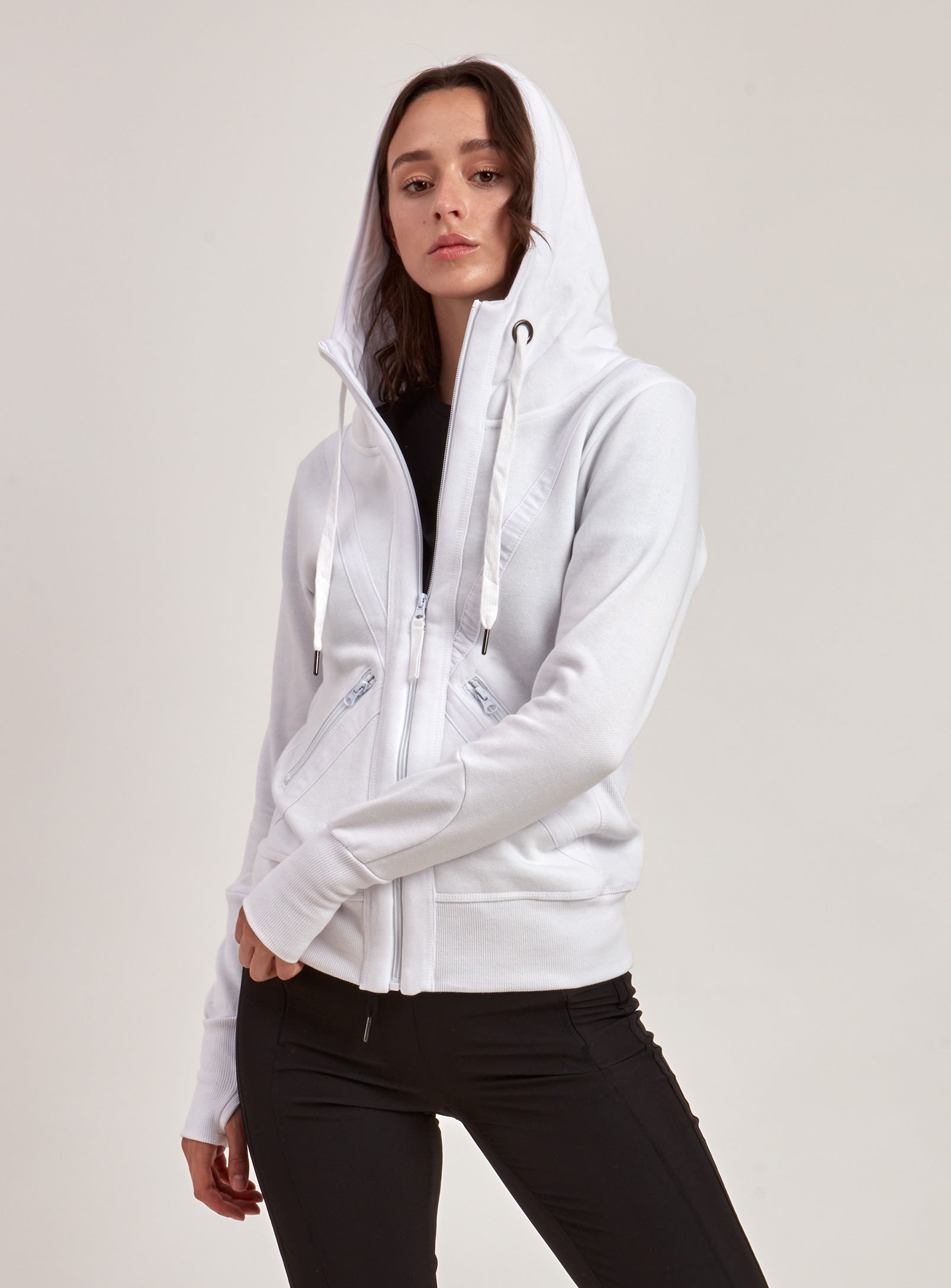 ZINA | ZIP UP WHITE HOODIE