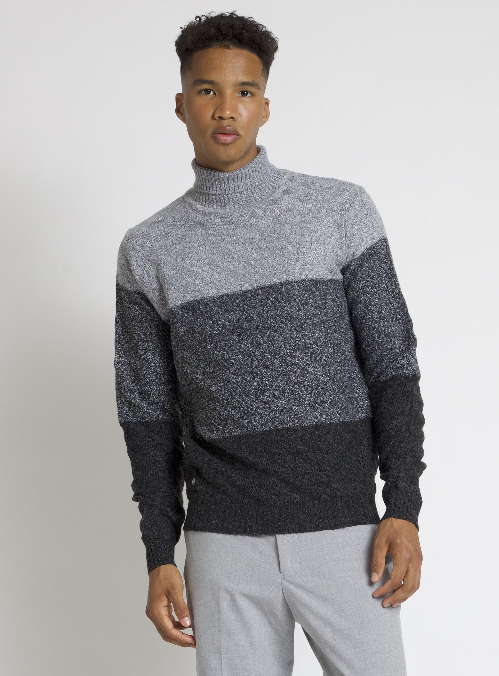 SOREN | COLOUR BLOCK TEXTURED SWEATER||SOREN | PULL TEXTURÉ COLOR BLOCK
