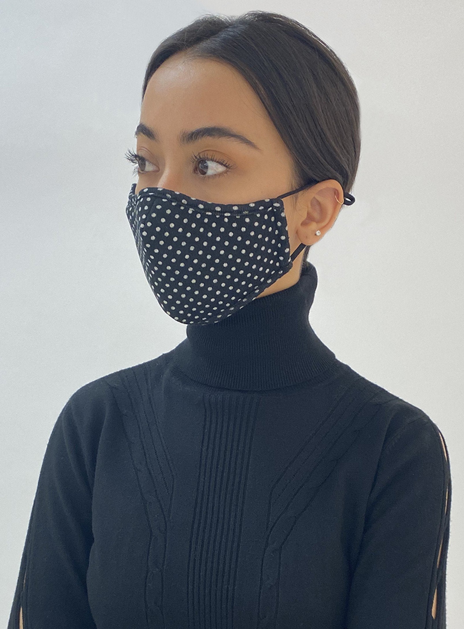 REUSABLE 3 LAYER MASK | A PACK OF 3 MASKS-LIGHTGREY||MASQUE RÉUTILISABLE 3 COUCHES | UN PACK DE 3 MASQUES-GRIS CLAIR