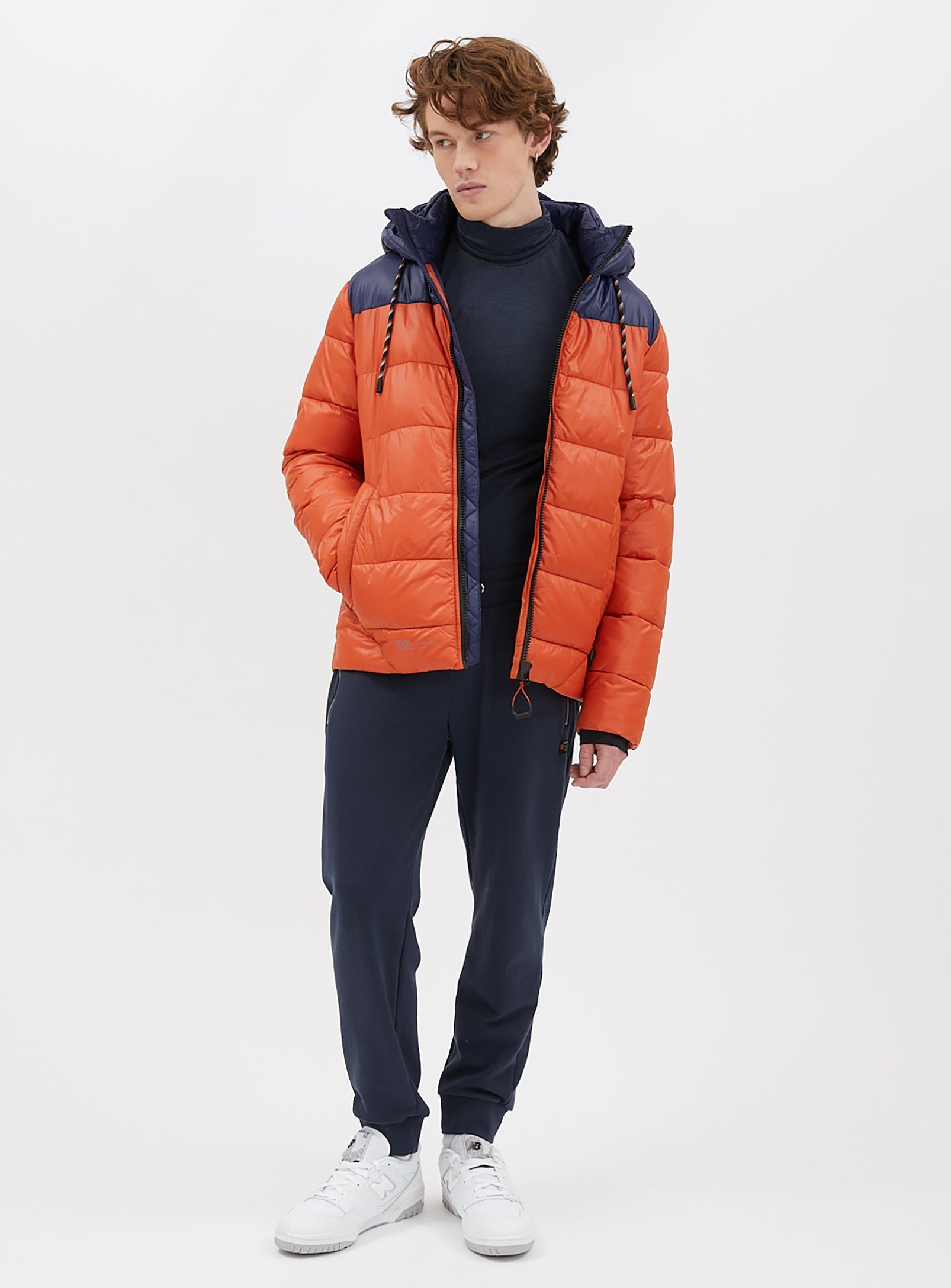 SPENCER |  Midweight Matte Shine Puffer Jacket || SPENCER | Doudoune brillante mate d'épaisseur moyenne