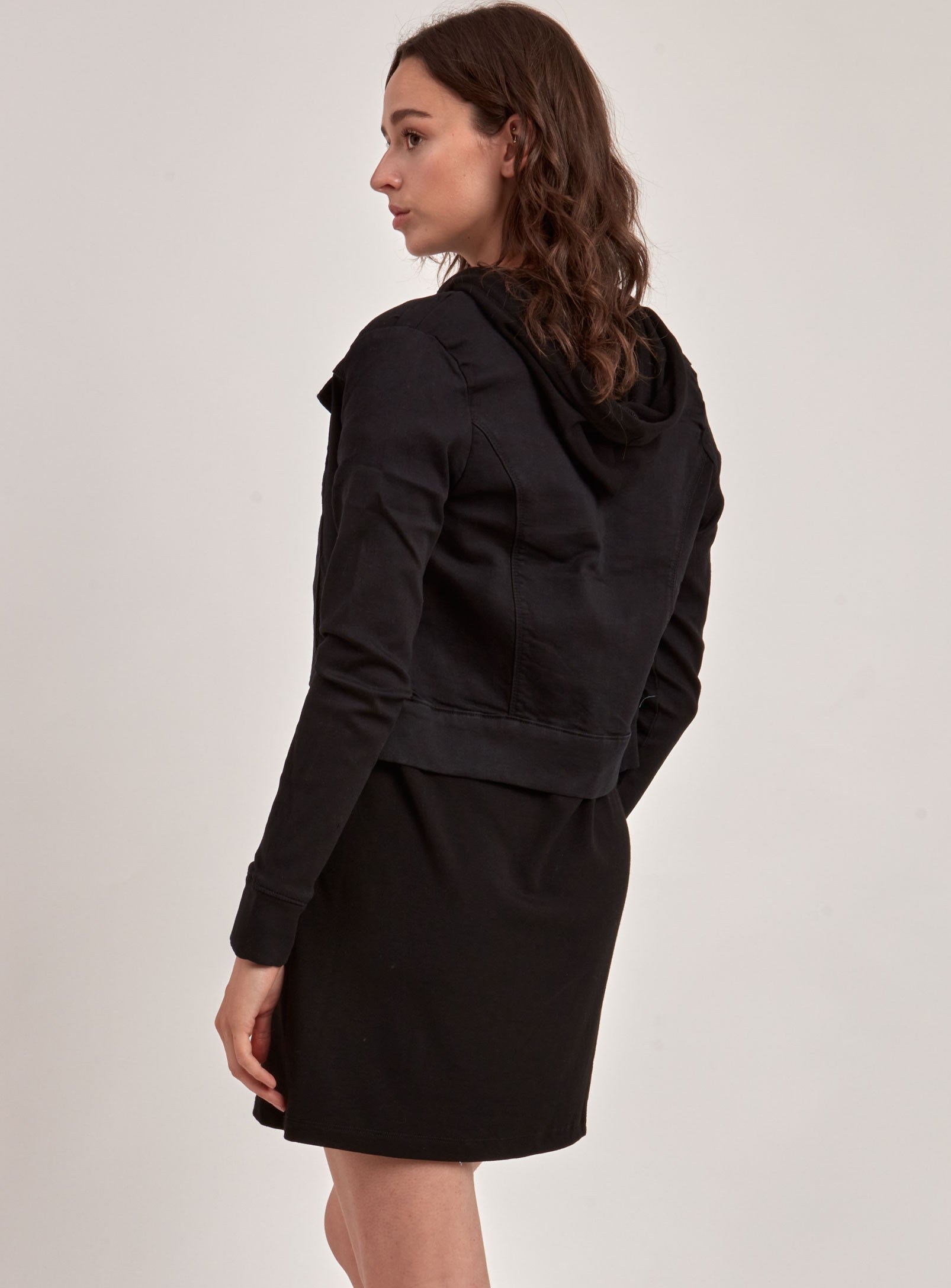 DALIAH | BLACK DENIM JACKET || DALIAH | VESTE EN DENIM NOIR