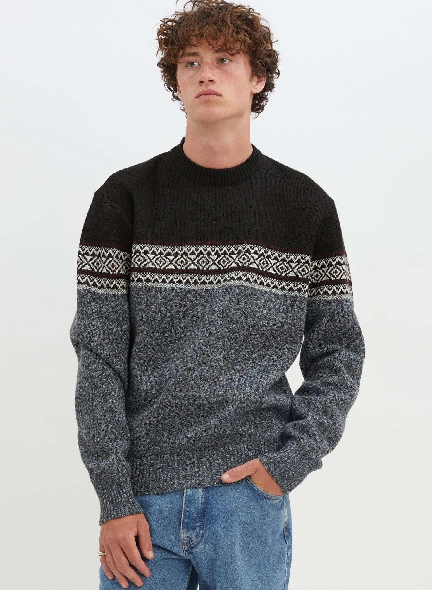 SEBASTIAN | Jacquard crew neck sweater || SEBASTIAN | Pull à col rond en jacquard