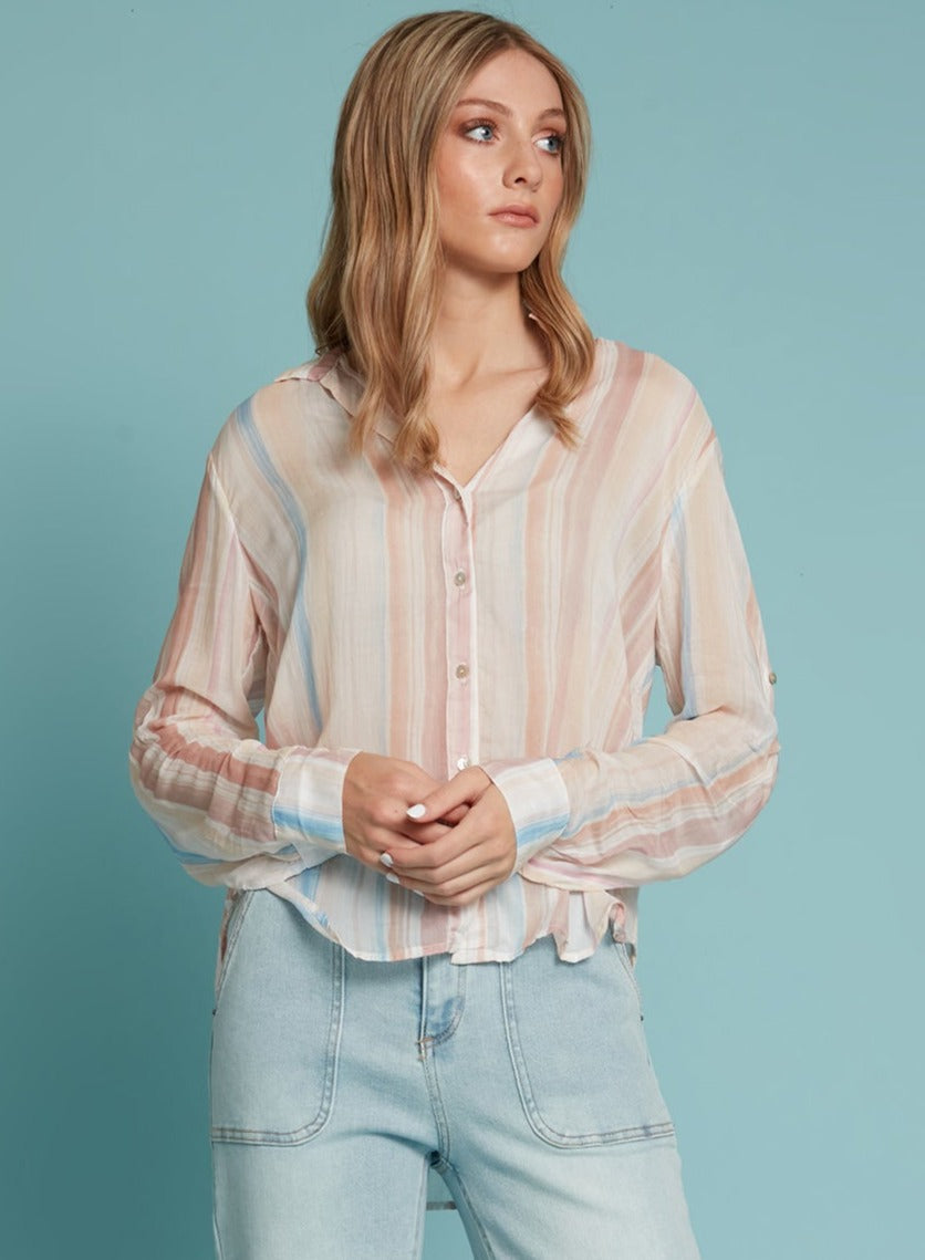 WELA | Striped button front blouse || WELA | Blouse boutonnée à rayures