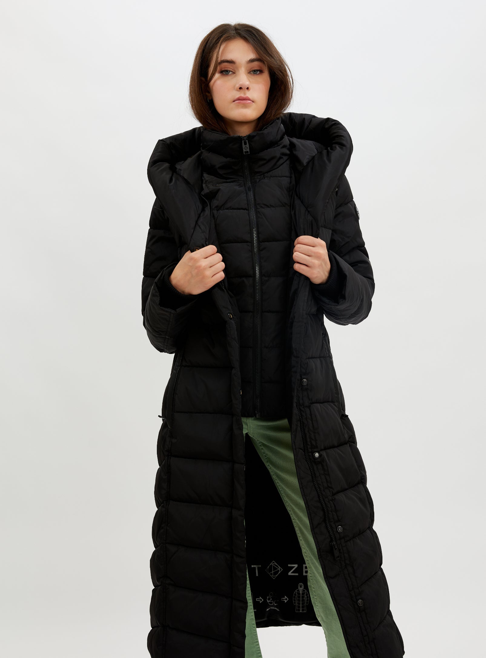 THEODORA | maxi length quilted puffer coat || THEODORA | doudoune longue matelassée
