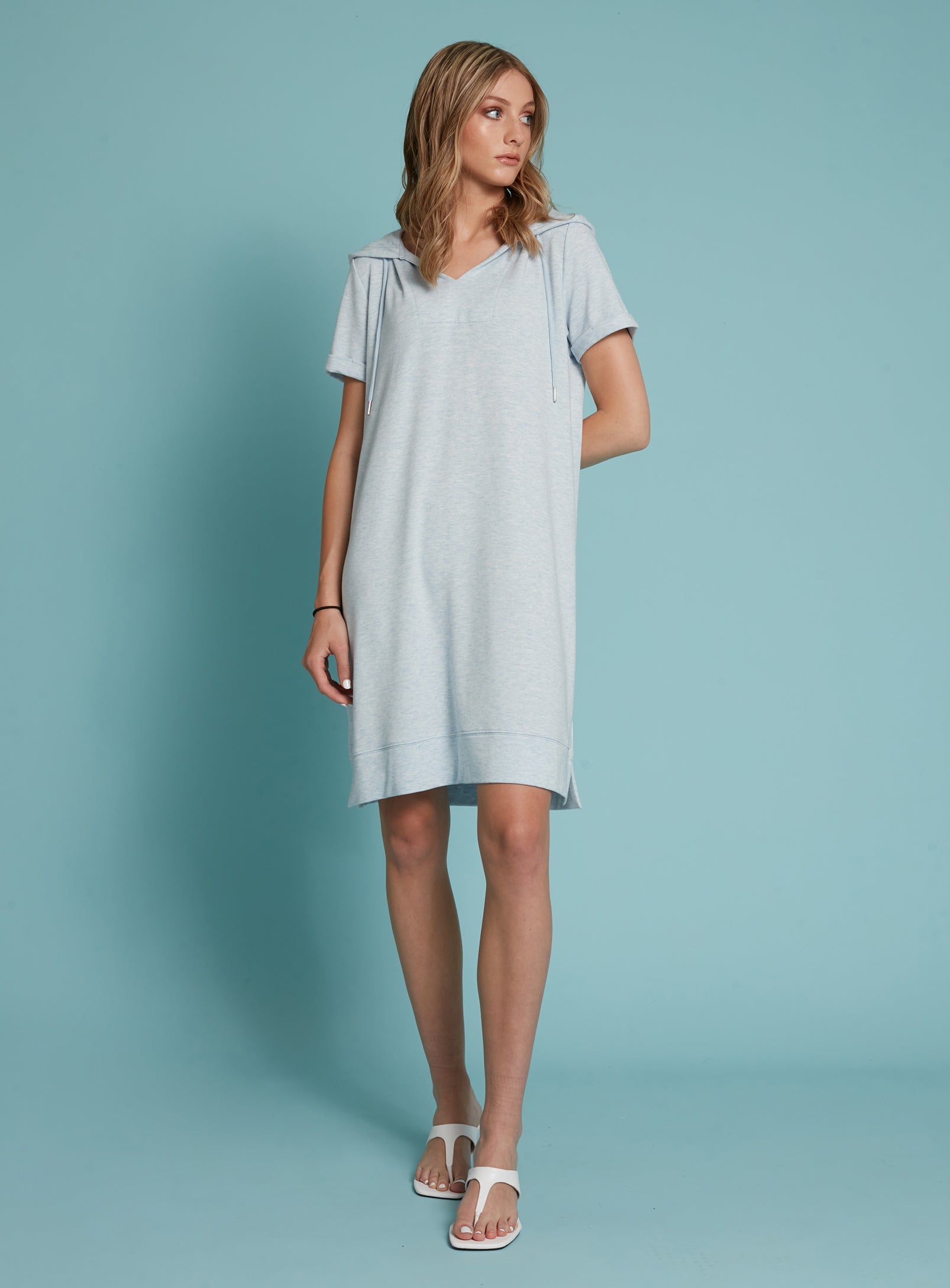 VEYA | Short hoodie dress || VEYA | Robe courte à capuche