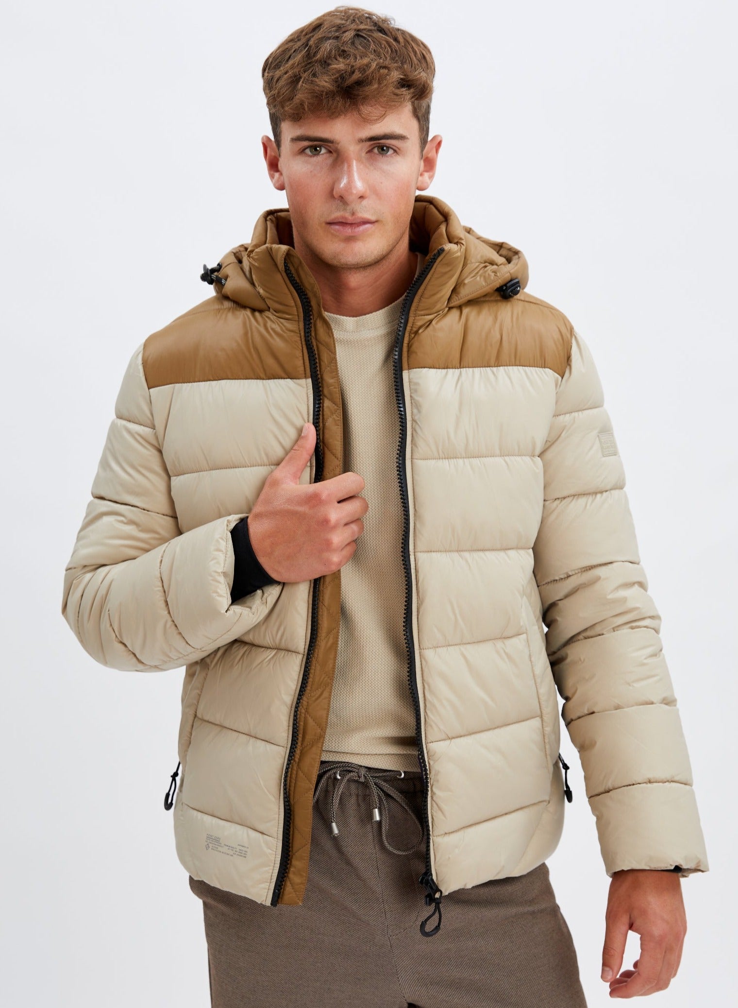 SPENCER |  Midweight Matte Shine Puffer Jacket || SPENCER | Doudoune brillante mate d'épaisseur moyenne