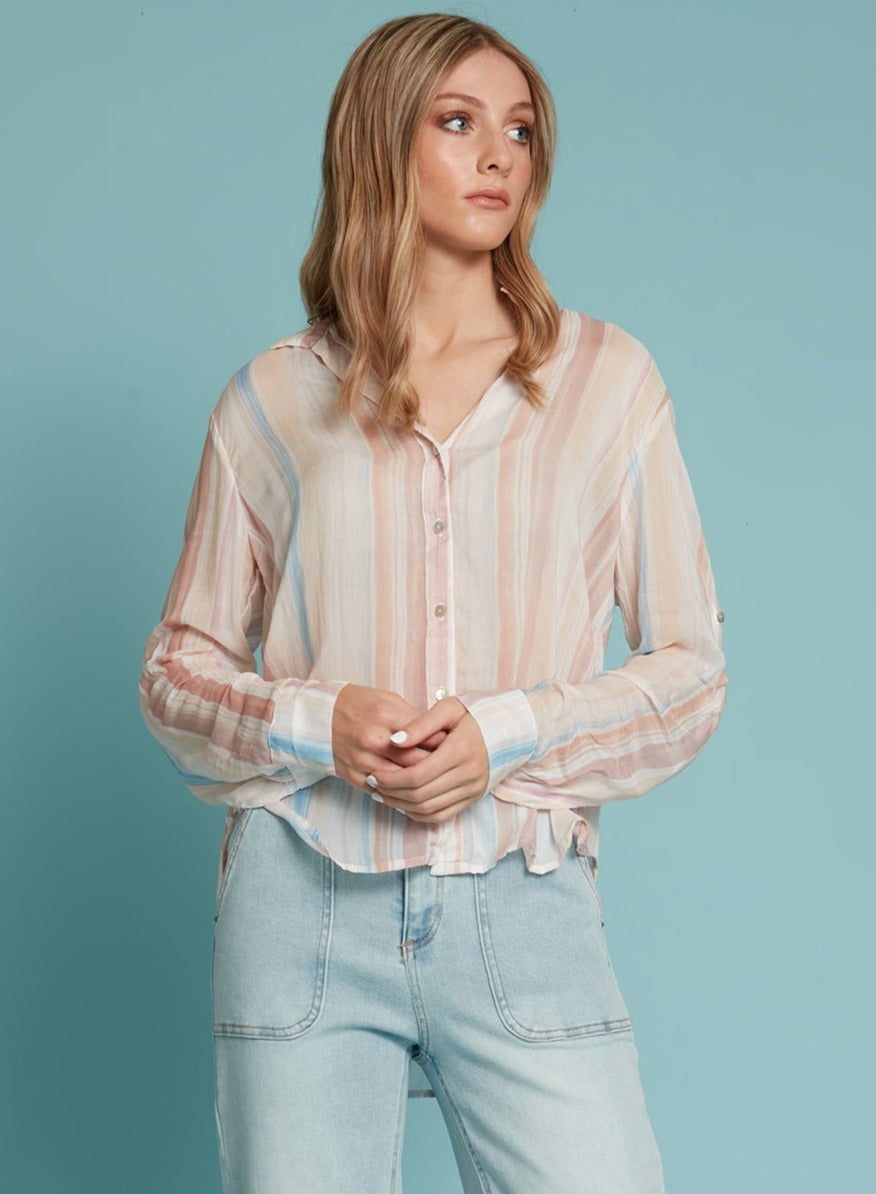WELA | Striped button front blouse || WELA | Blouse boutonnée à rayures