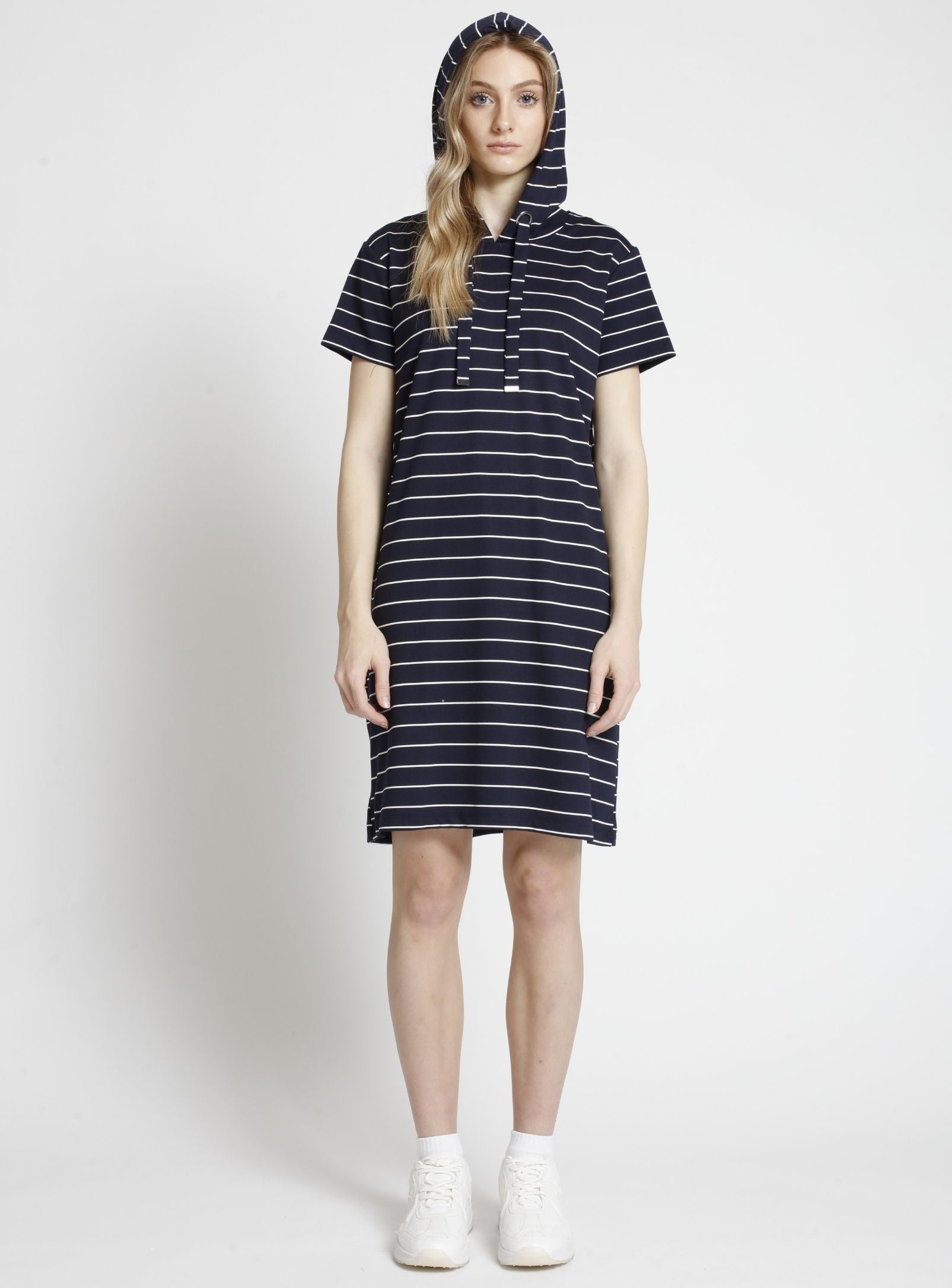 ALMA |Striped Short-Sleeve Hoodie Dress || ALMA |Robe à capuche rayée à manches courtes