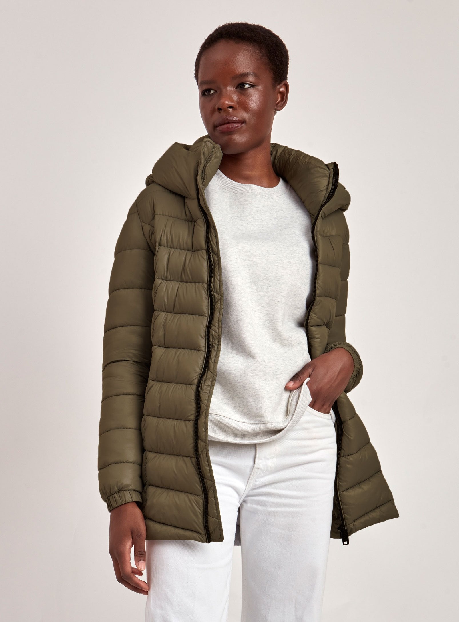 CLAUDIA | LONG MID-WEIGHT PUFFER COAT-ARMY||CLAUDIA | MANTEAU PUFFER LONG POIDS MOYEN-ARMÉE