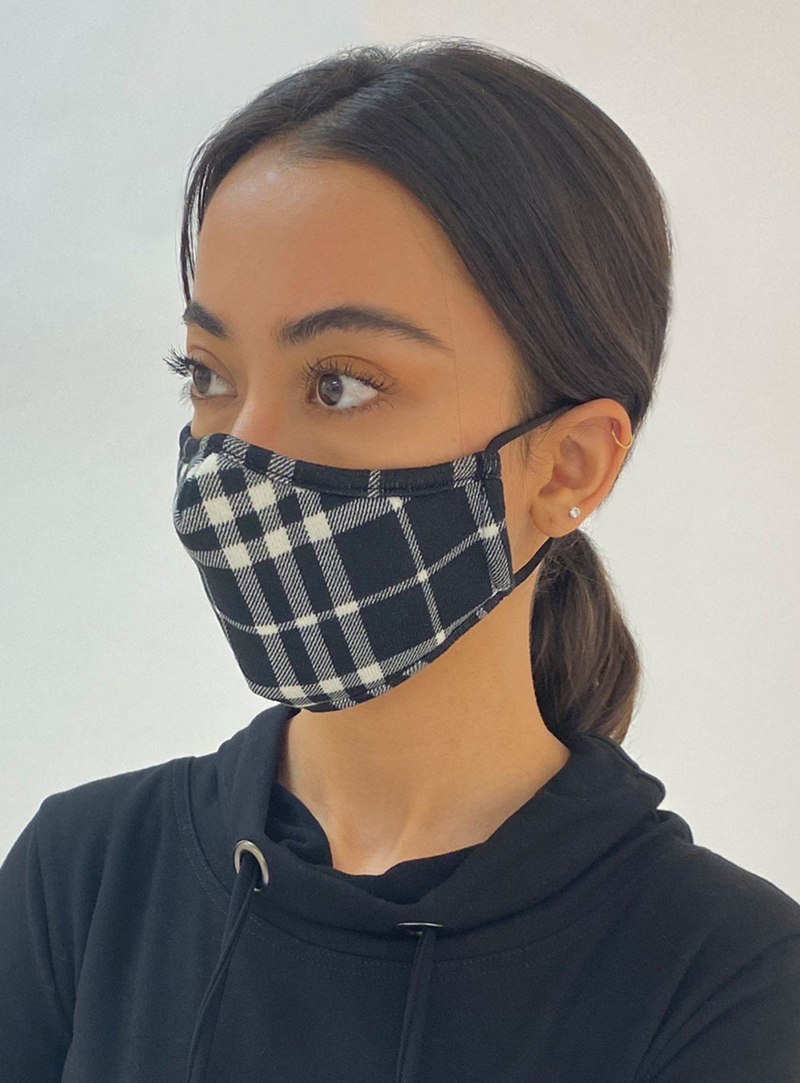 REUSABLE 3 LAYER MASK | A PACK OF 3 MASKS-LEOPARD||MASQUE RÉUTILISABLE 3 COUCHES | UN PACK DE 3 MASQUES-LÉOPARD