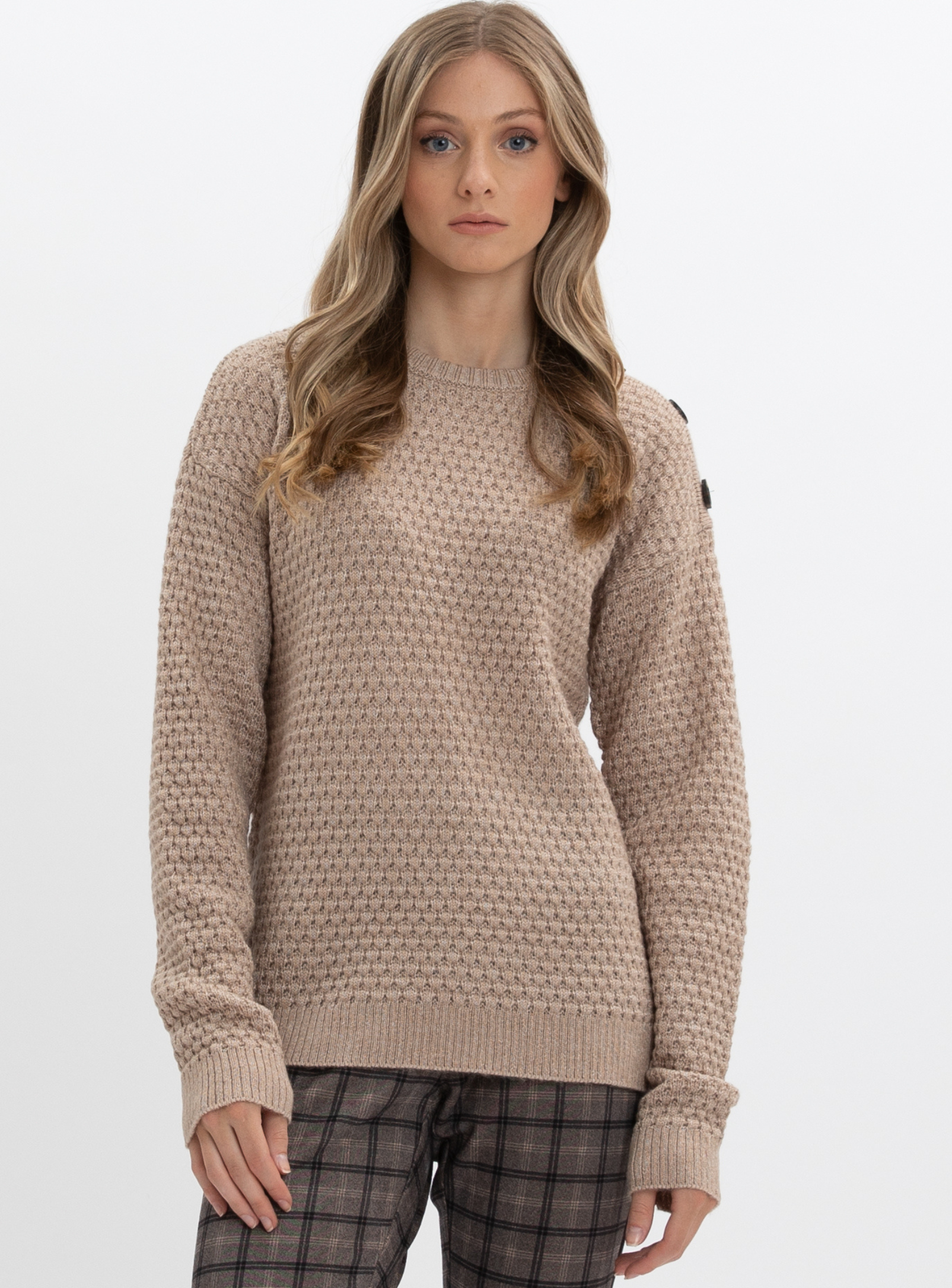 CARLEE | Long sleeve sweater with shoulder button sequence || CARLEE | Pull à manches longues avec séquence de boutons aux épaules