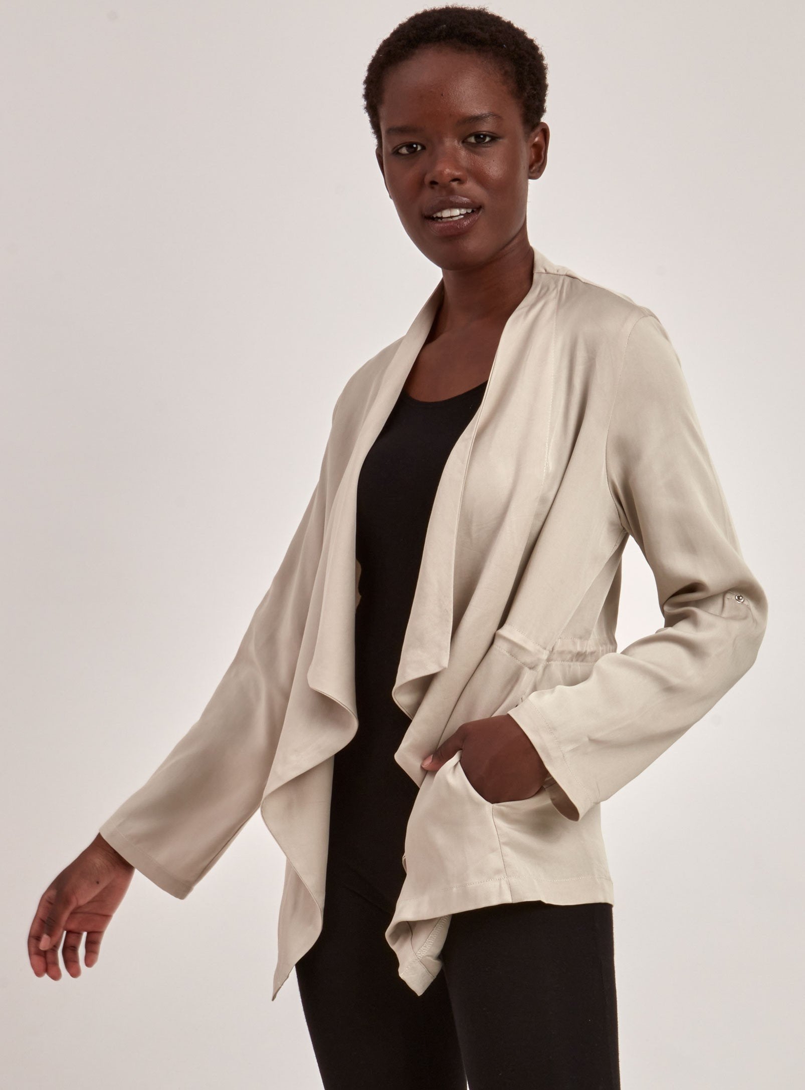 LEALIA | OPEN FRONT BEIGE JACKET|| LEALIA | VESTE OUVERTE