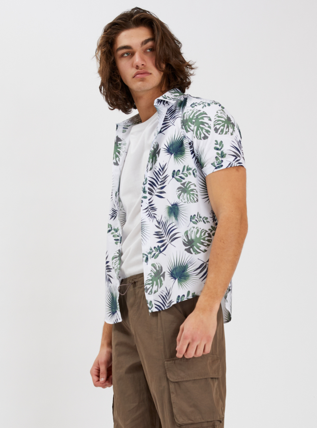 VELL | Tuck-out easy iron shirt || VELL | Chemise Repassage facile imprimée