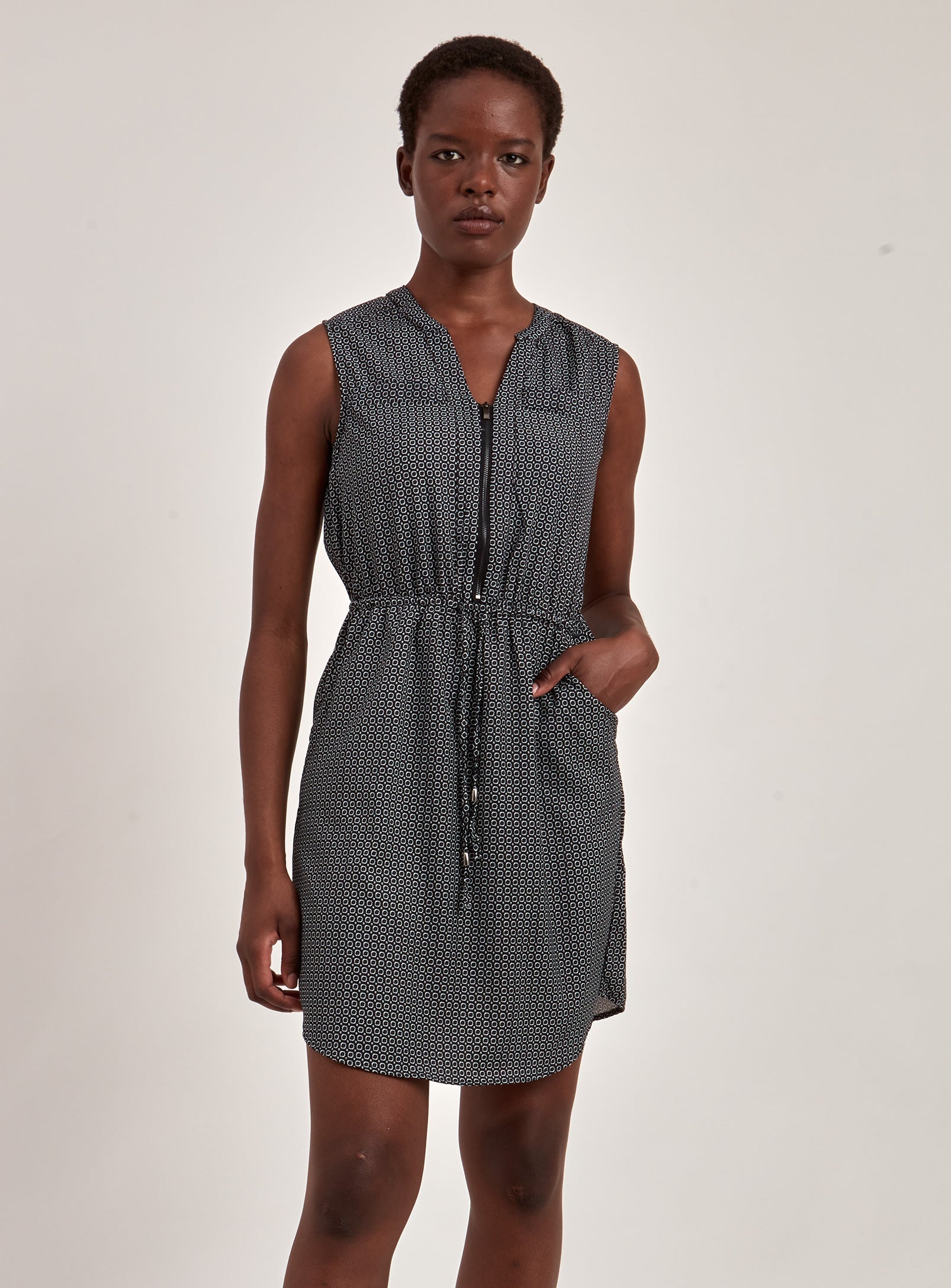 KILA | Printed mini dress || KILA | Mini robe imprimée