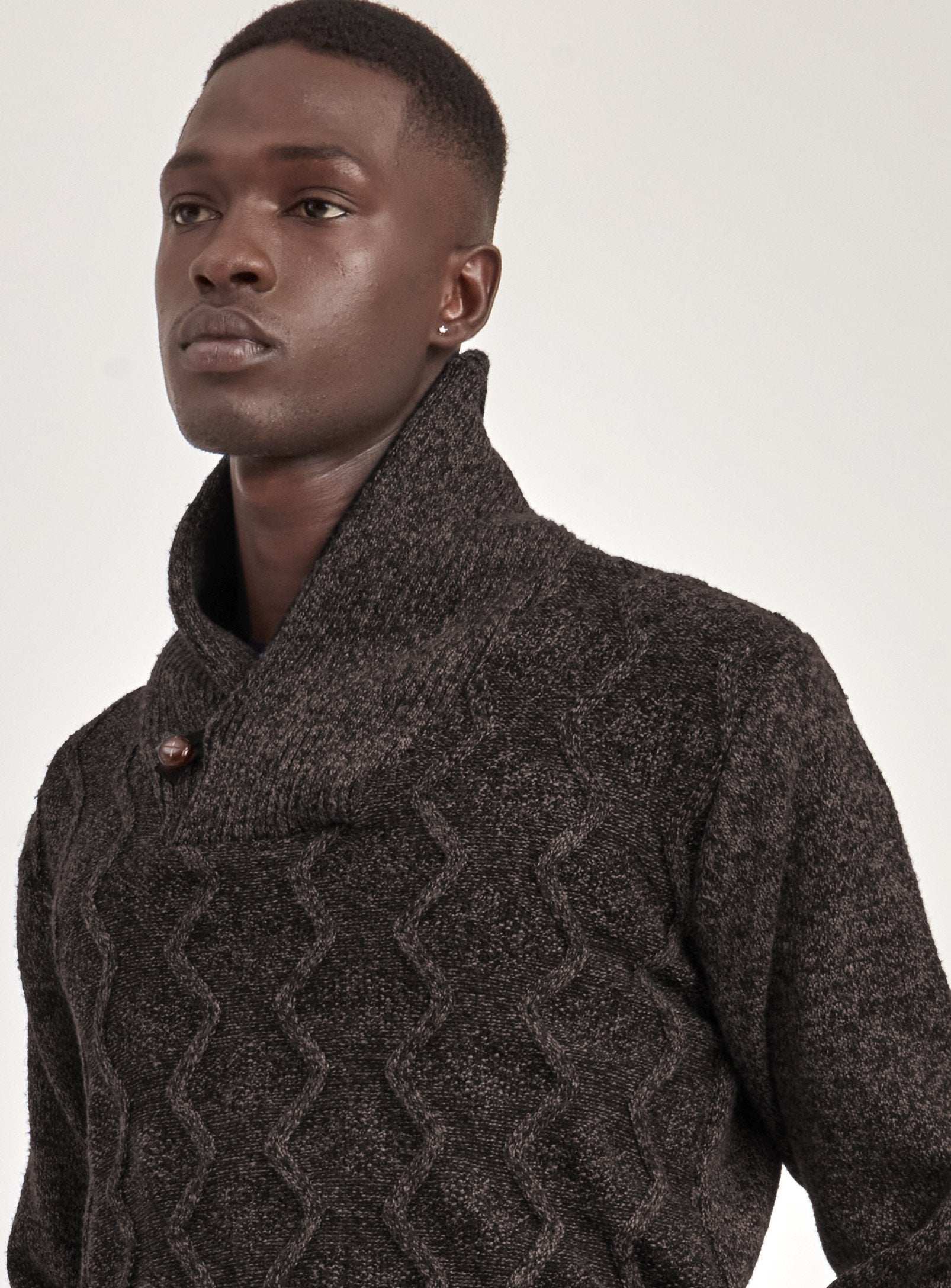 HERMAN | SEMI-FIT CABLE KNIT SHAWL NECK SWEATER||HERMAN | CHANDAIL SEMI AJUSTÉ EN MAILLE TORSADÉE À COL CHÂLE