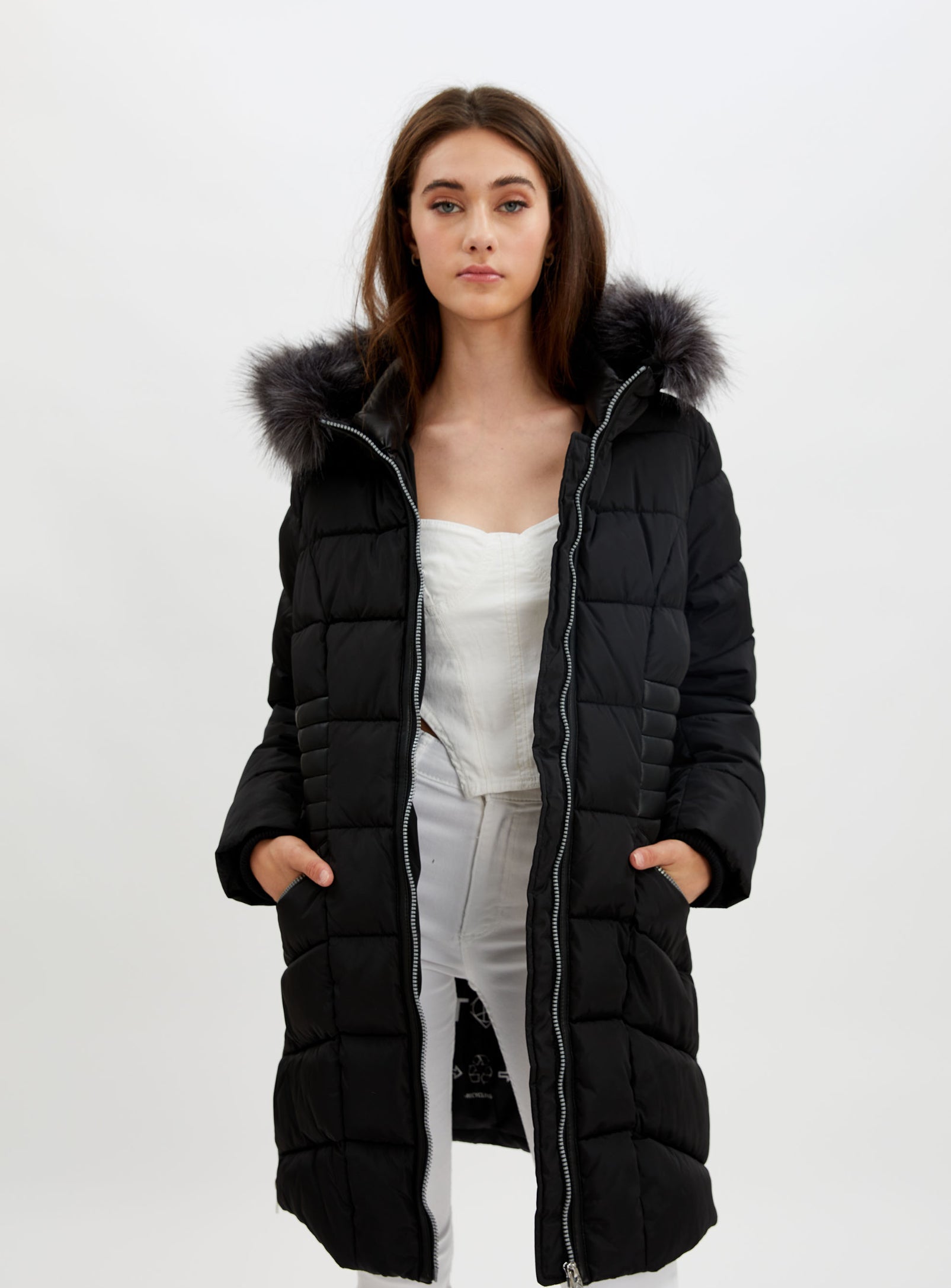 IMOGENNA | Zip front hooded quilted jacket with removable faux fur trim || IMOGENNA | Veste matelassée à capuche zippée avec bordure amovible en fausse fourrure