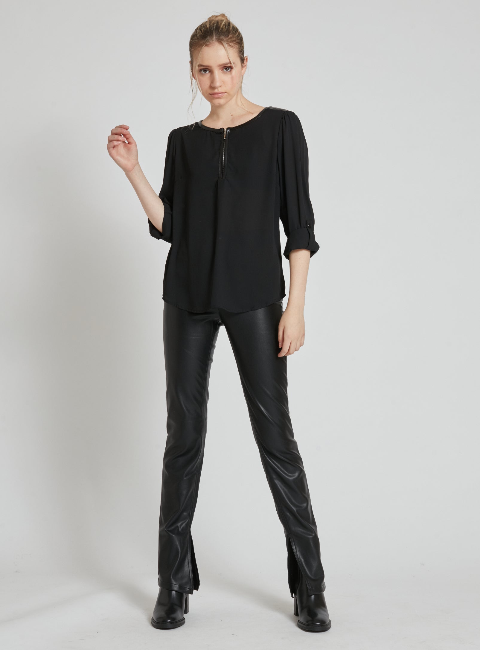 GISELE | Long sleeve blouse with zipper at neckline opening and P.U. accents. || GISELE | Chemisier à manches longues avec fermeture éclair à l'ouverture de l'encolure et P.U. accents.