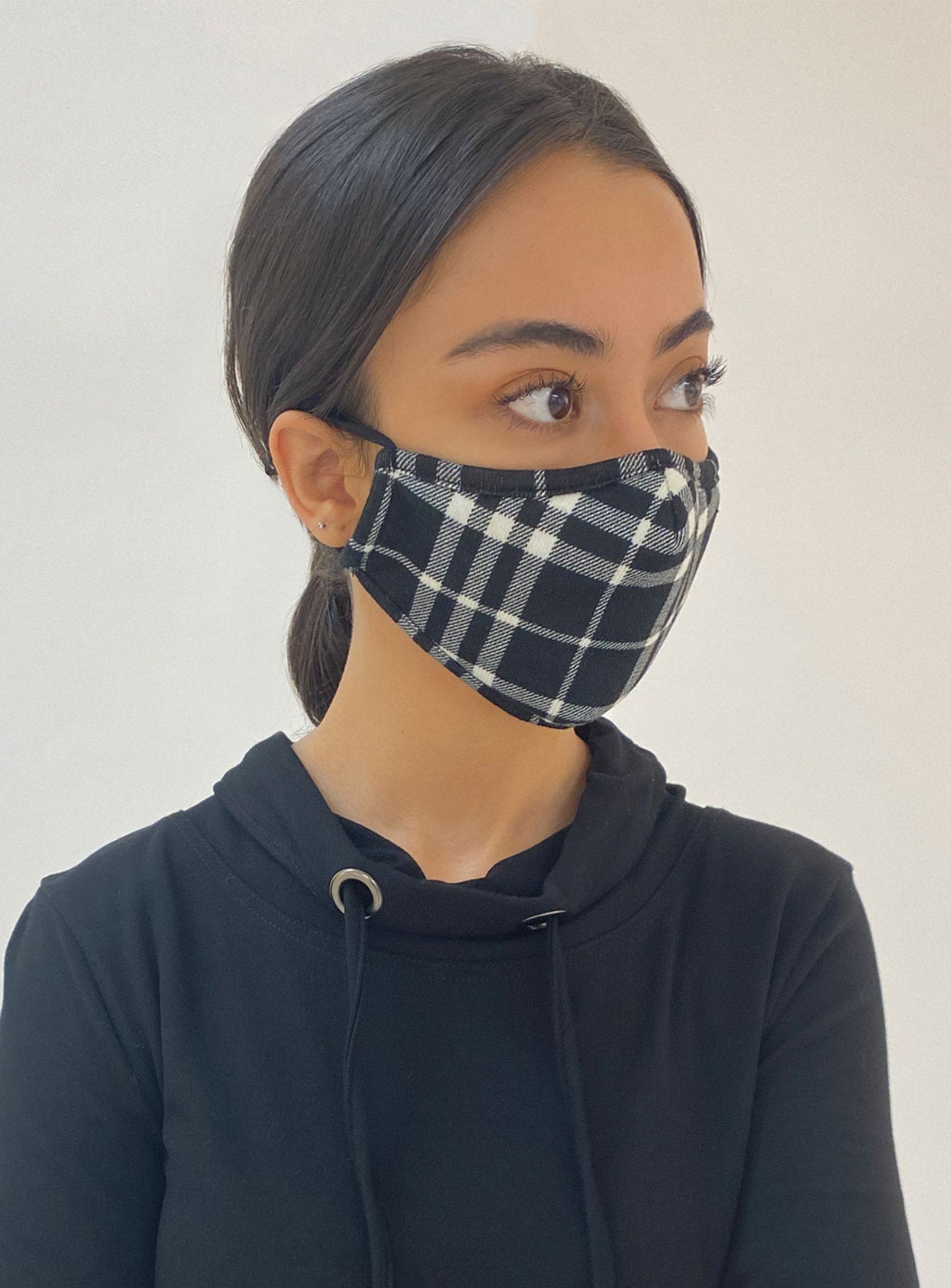 REUSABLE 3 LAYER MASK | A PACK OF 3 MASKS-LEOPARD||MASQUE RÉUTILISABLE 3 COUCHES | UN PACK DE 3 MASQUES-LÉOPARD