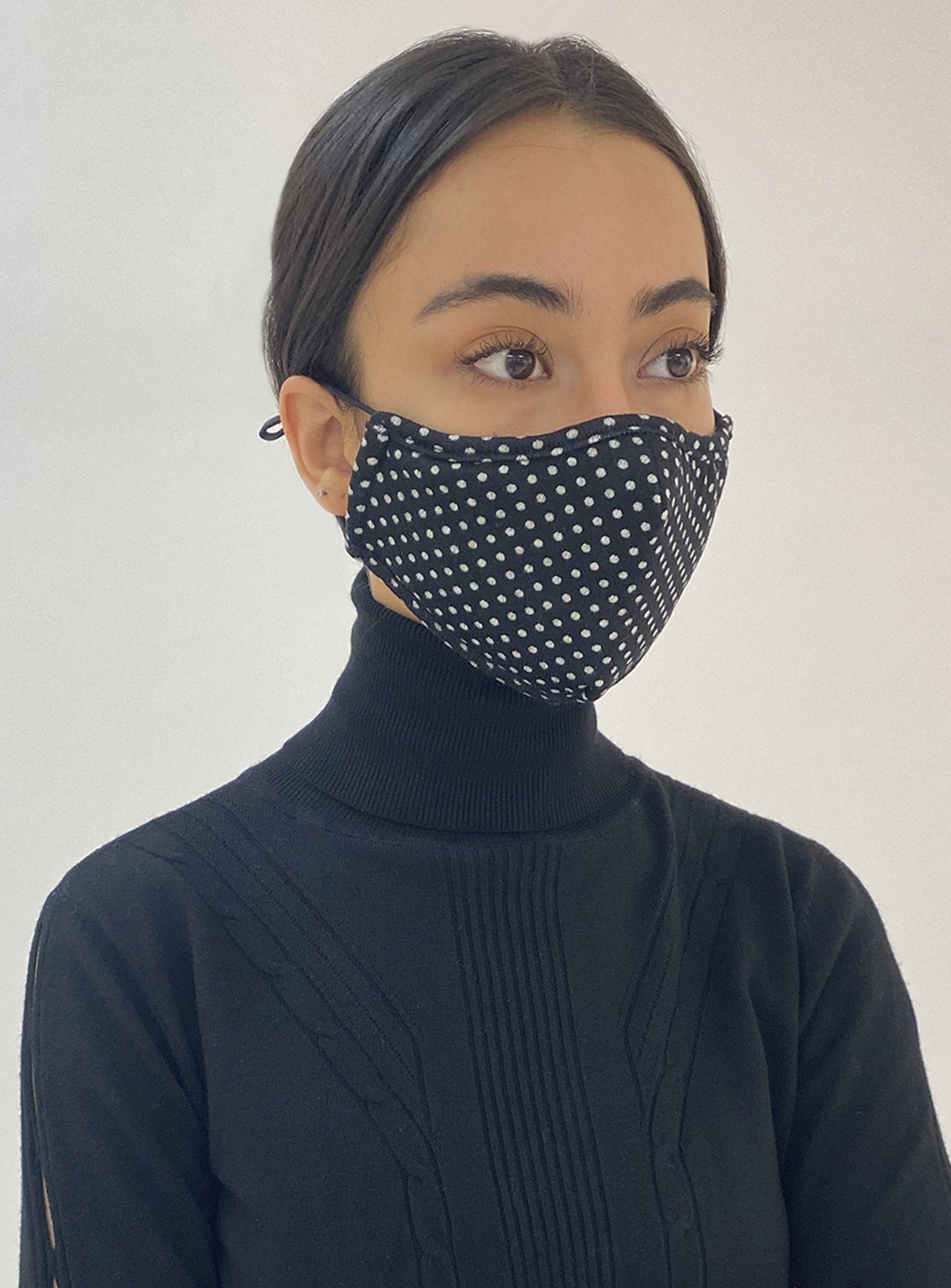 REUSABLE 3 LAYER MASK | A PACK OF 3 MASKS-LIGHTGREY||MASQUE RÉUTILISABLE 3 COUCHES | UN PACK DE 3 MASQUES-GRIS CLAIR