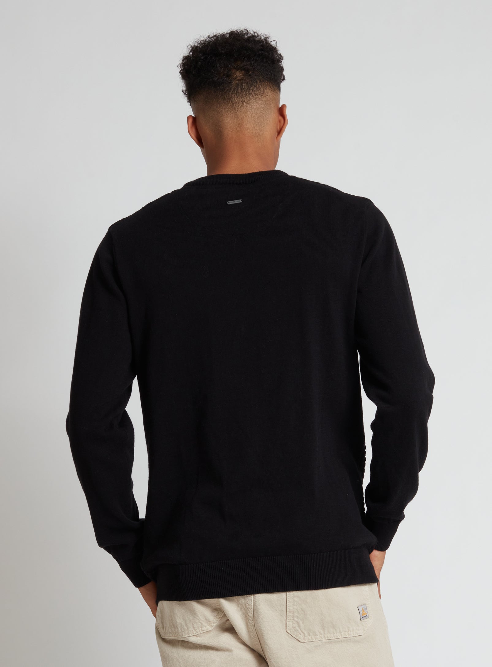 SWEN  | Cotton crewneck fine gauge sweater || SWEN |  Chandail fin en coton à col ras du cou
