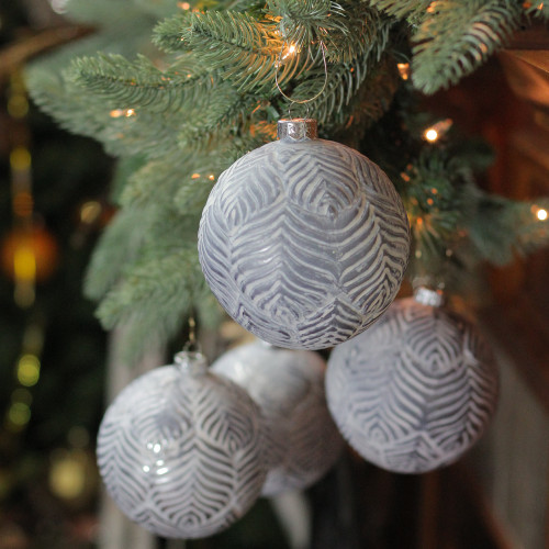 4ct Silver and White Antique Style Glass Christmas Ball Ornaments 4" (100mm)