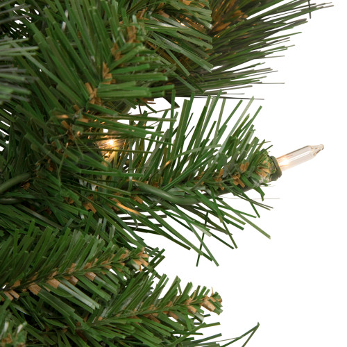 Mixed Beaver Pine Artificial Christmas Wreath, 24-Inch, Clear Lights