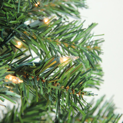 6.5' Pre-Lit Medium Niagara Pine Artificial Christmas Tree - Clear Lights
