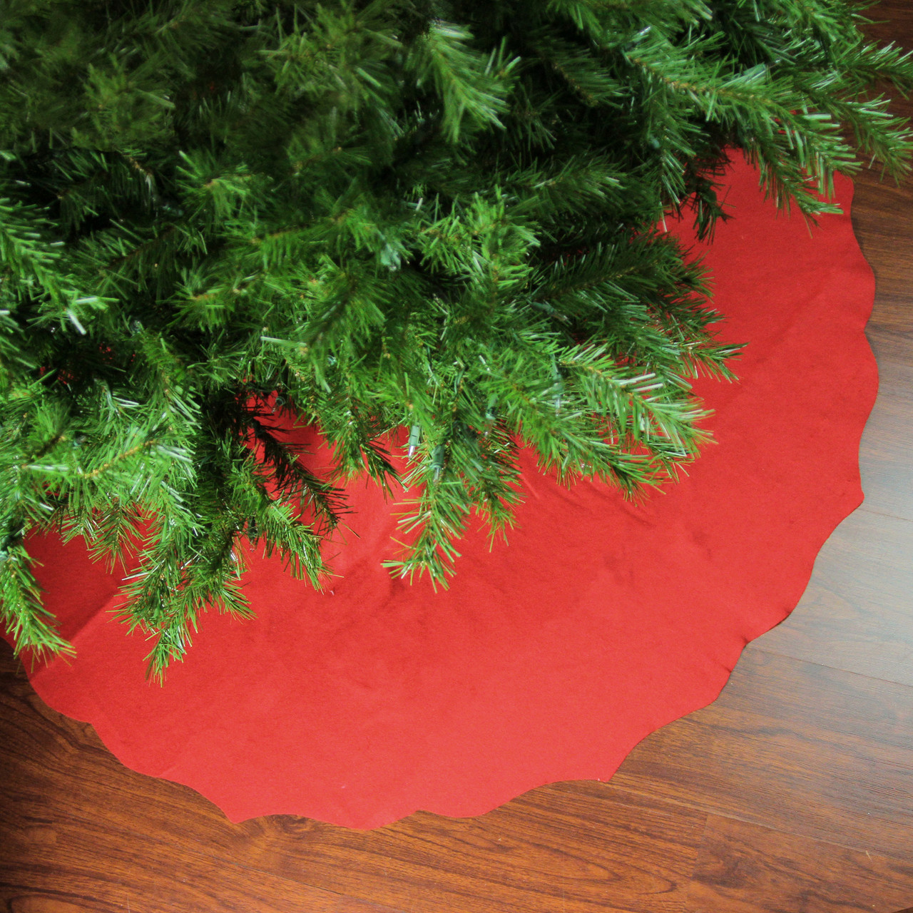 Scalloped Edge Christmas Tree Skirt - 48" - Red
