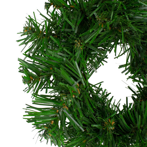 Deluxe Windsor Pine Artificial Christmas Wreath - 6" - Unlit