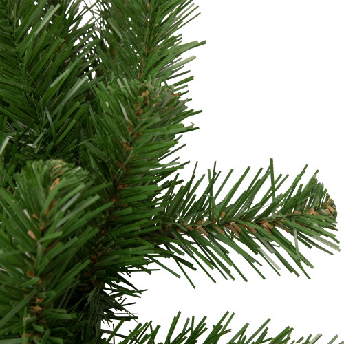 Deluxe Dorchester Pine Artificial Christmas Wreath, 18-Inch, Unlit