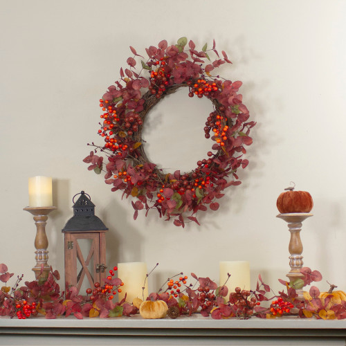 Red Berries Artificial Christmas Wreath - 24-Inch, Unlit