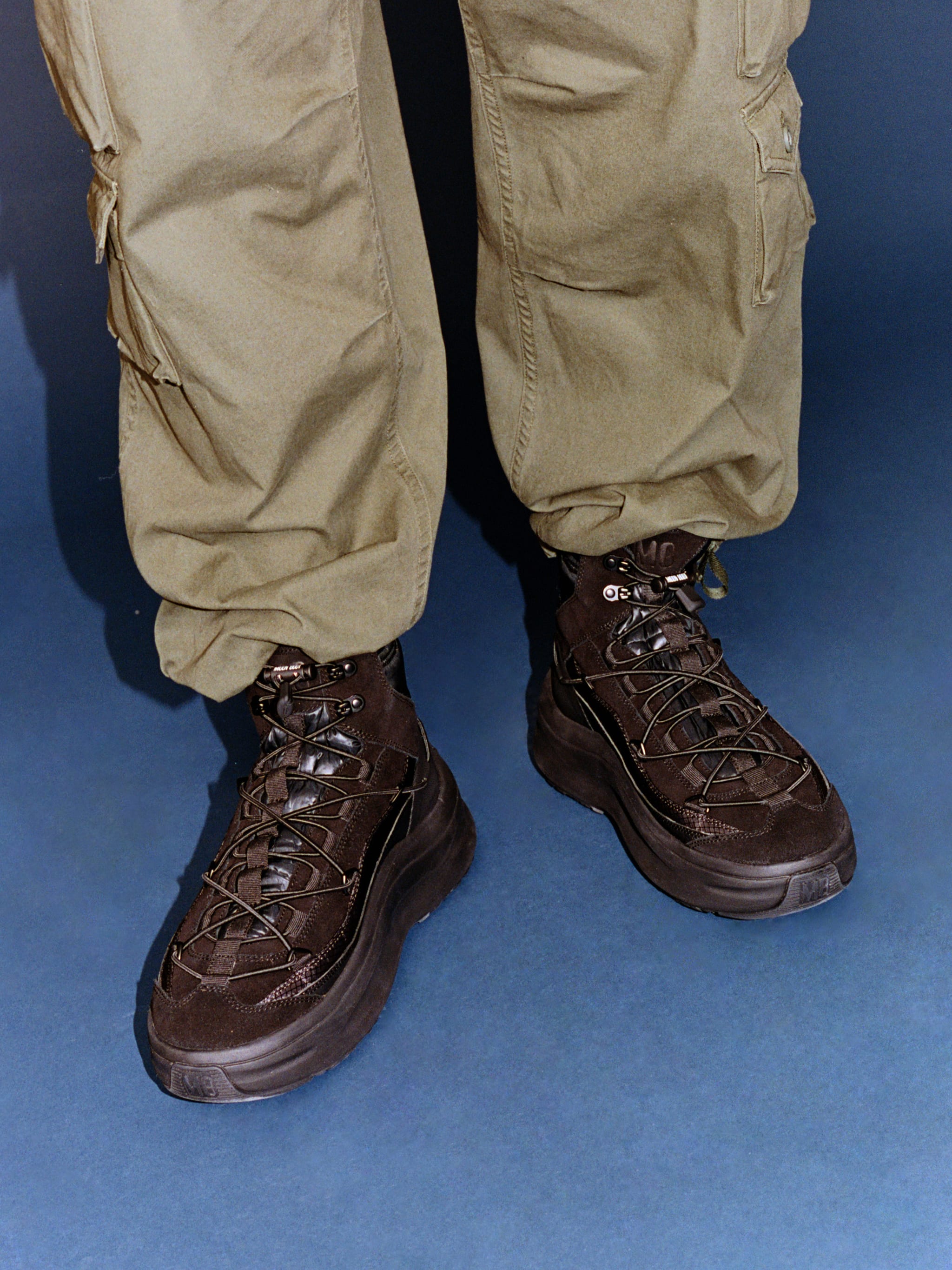 MOON247 BLACK XLACE MID SNEAKERS