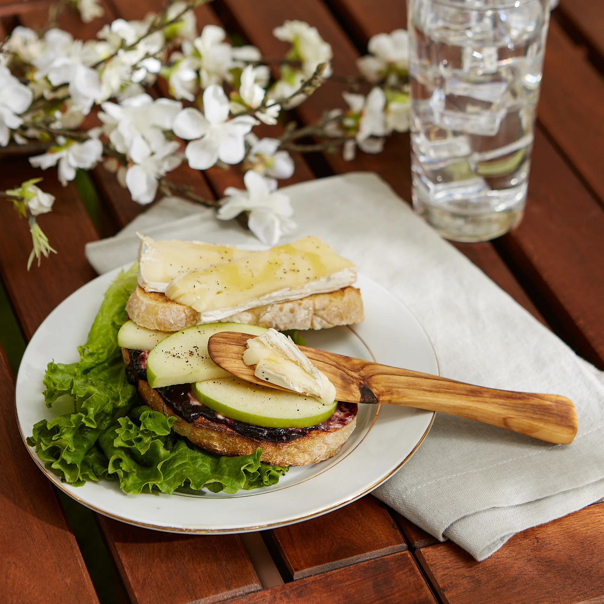 Olive Wood Spreaders - 12 Piece CDU