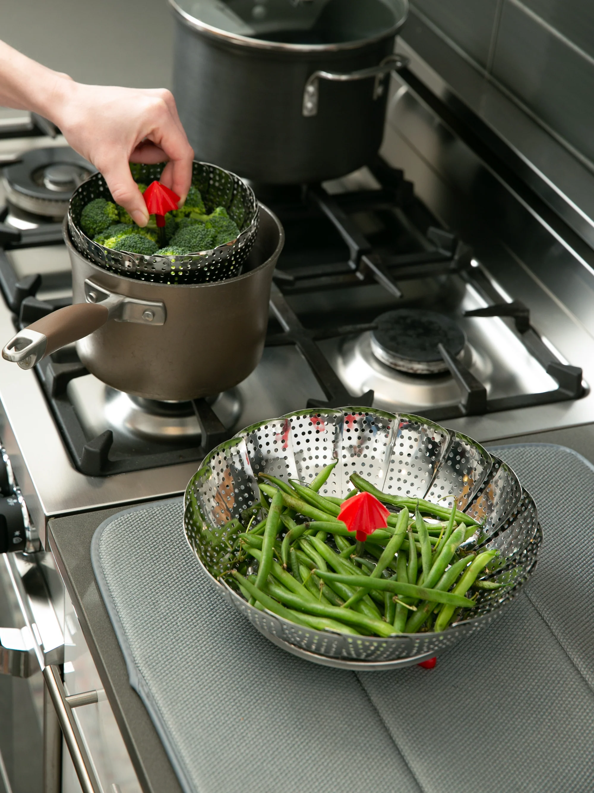 Endurance® Umbrella Steam Basket - 12In