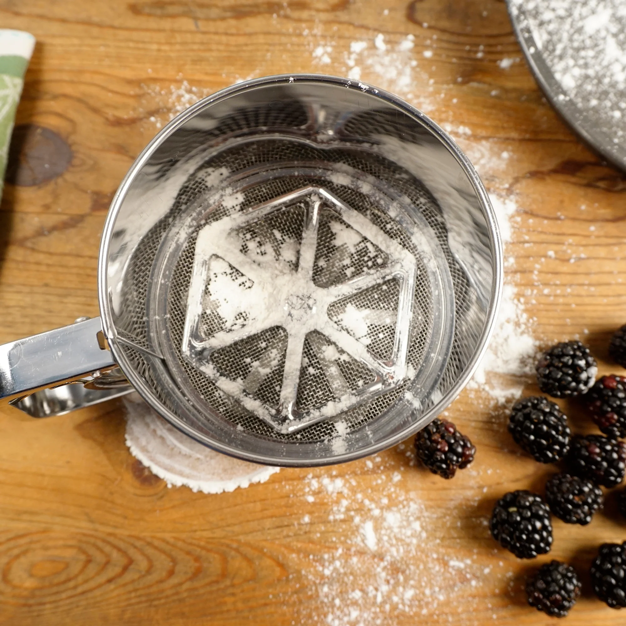 Endurance® Triple Mesh Flour Sifter - 5 Cup