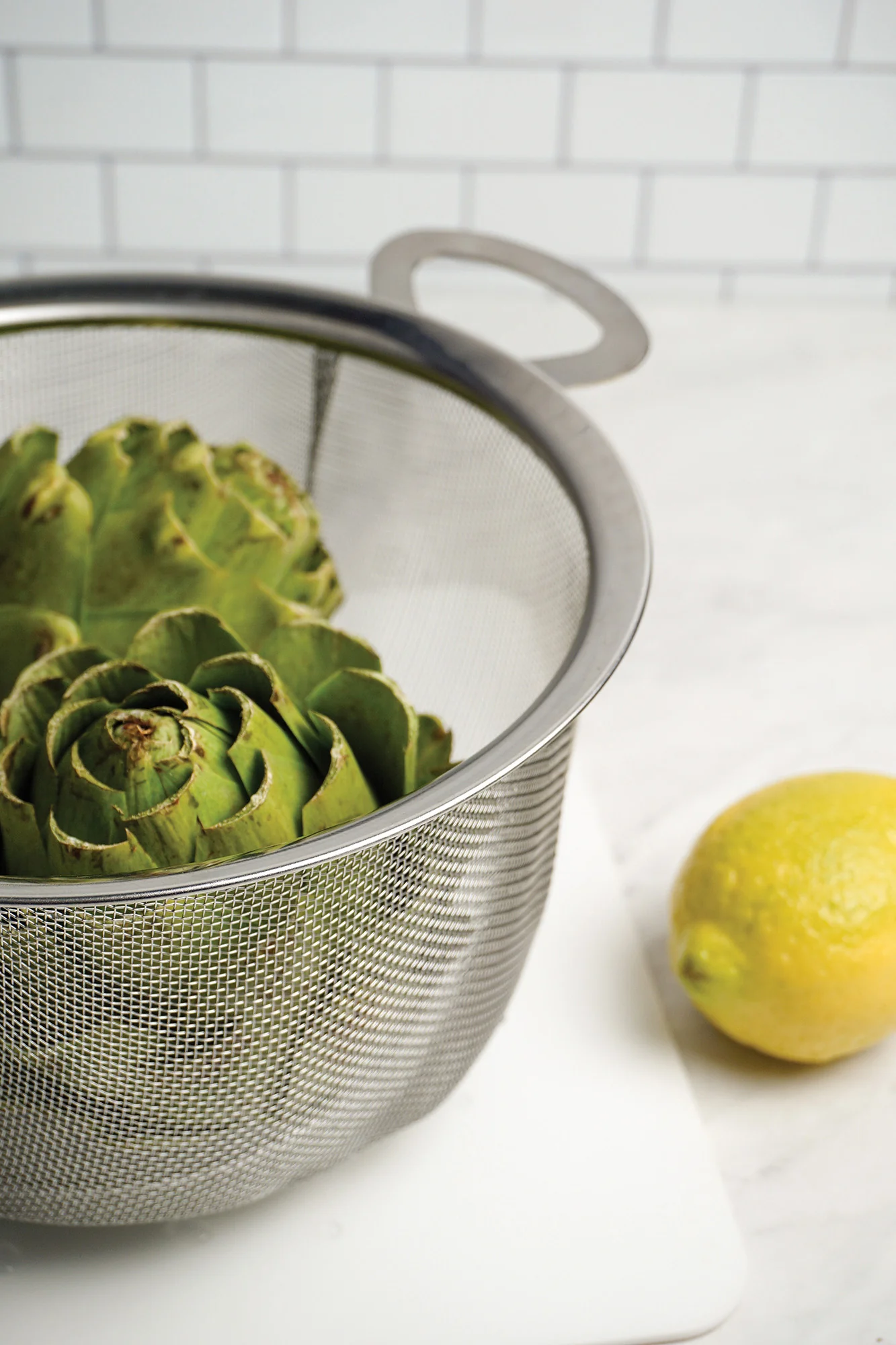 Endurance® Wide Rim Mesh Basket - Large