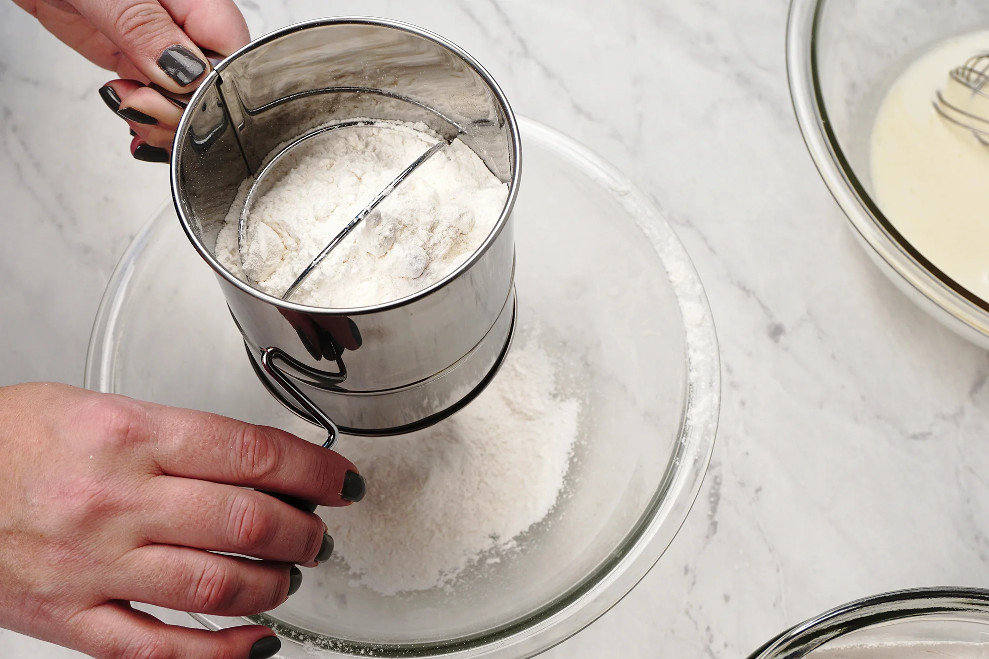 Endurance® Crank Style Flour Sifter - 3 Cup