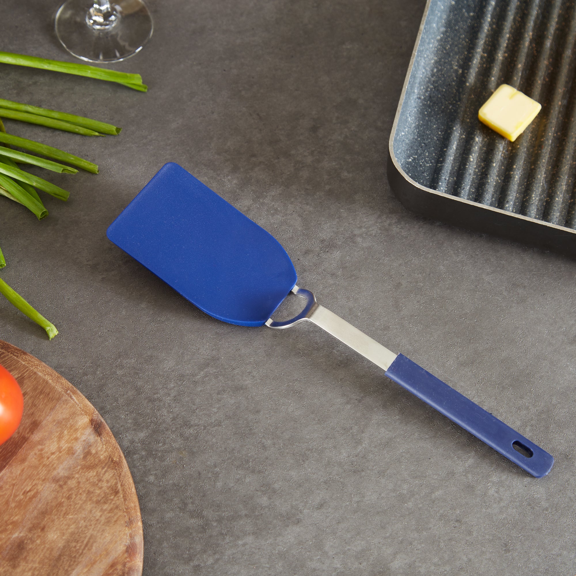 Flexible Nylon Spatula - Med - Blue