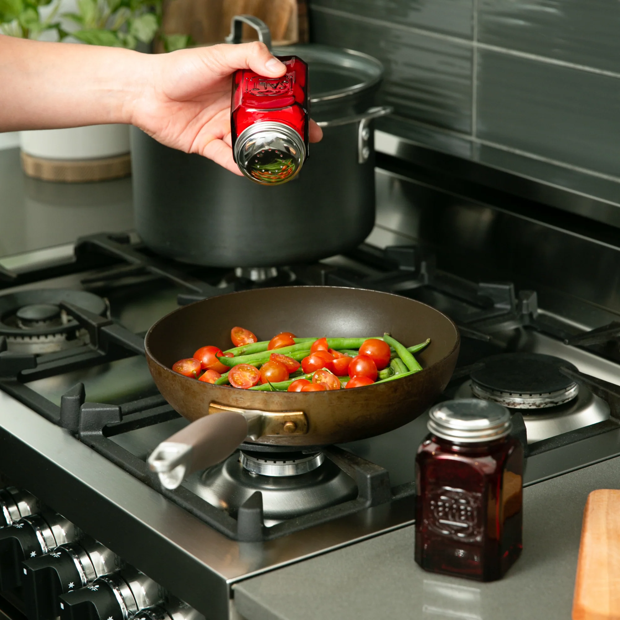 Retro Glass S&P Set - Red