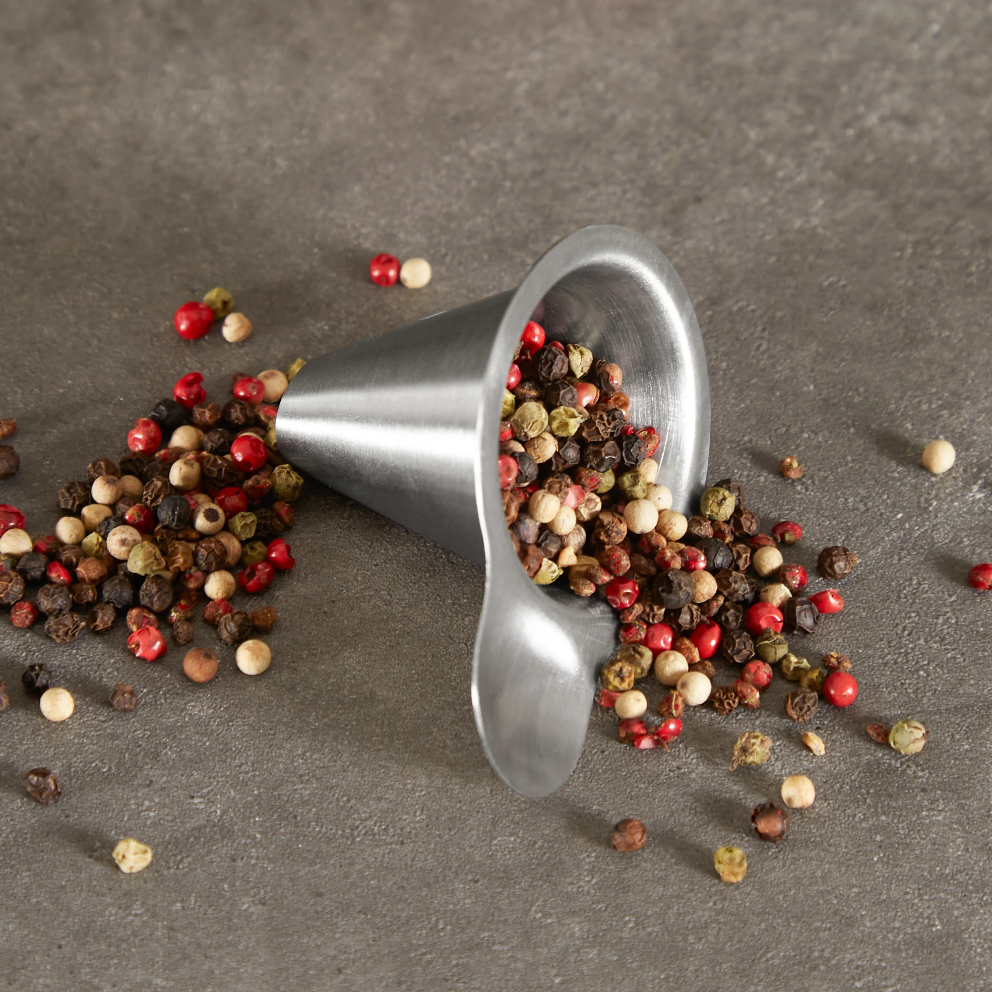 Endurance® Peppercorn Funnel