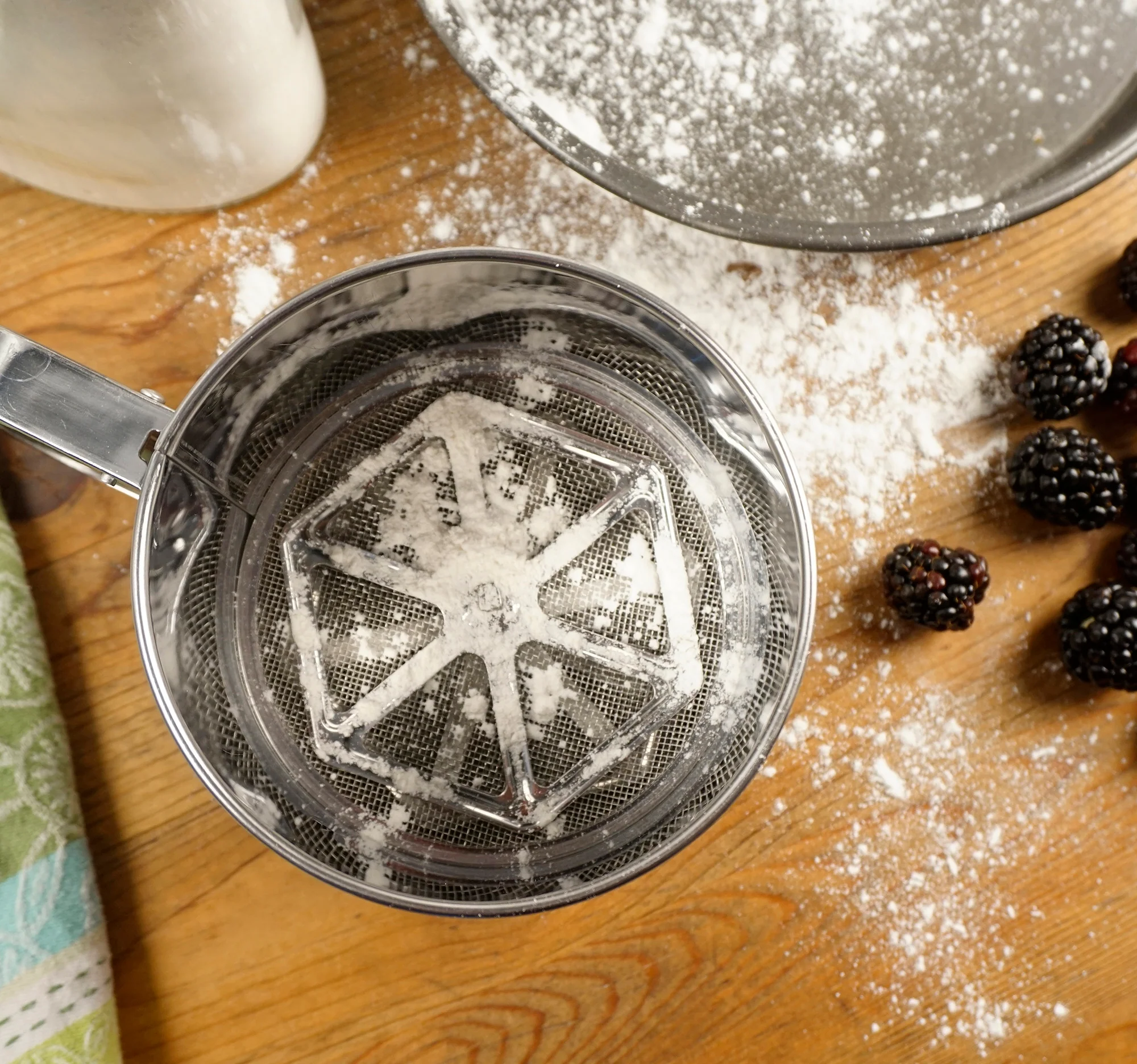 Endurance® Triple Mesh Flour Sifter - 5 Cup