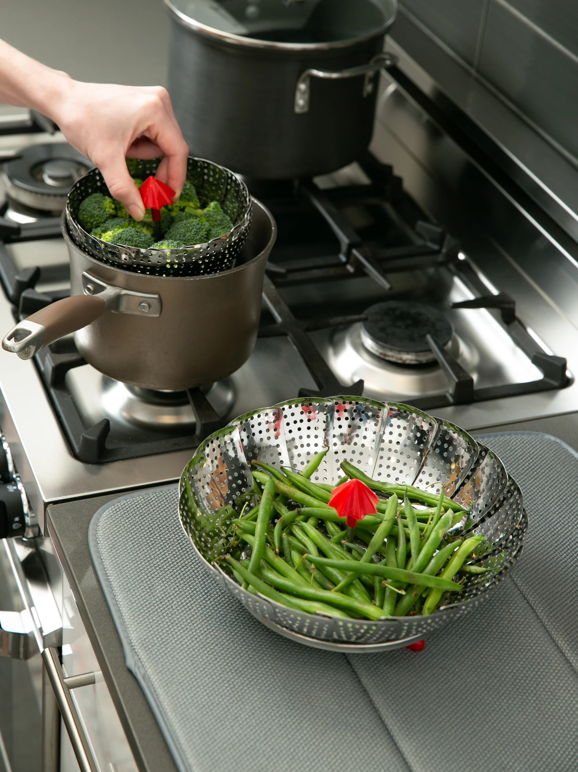 Endurance® Umbrella Steam Basket - 9In