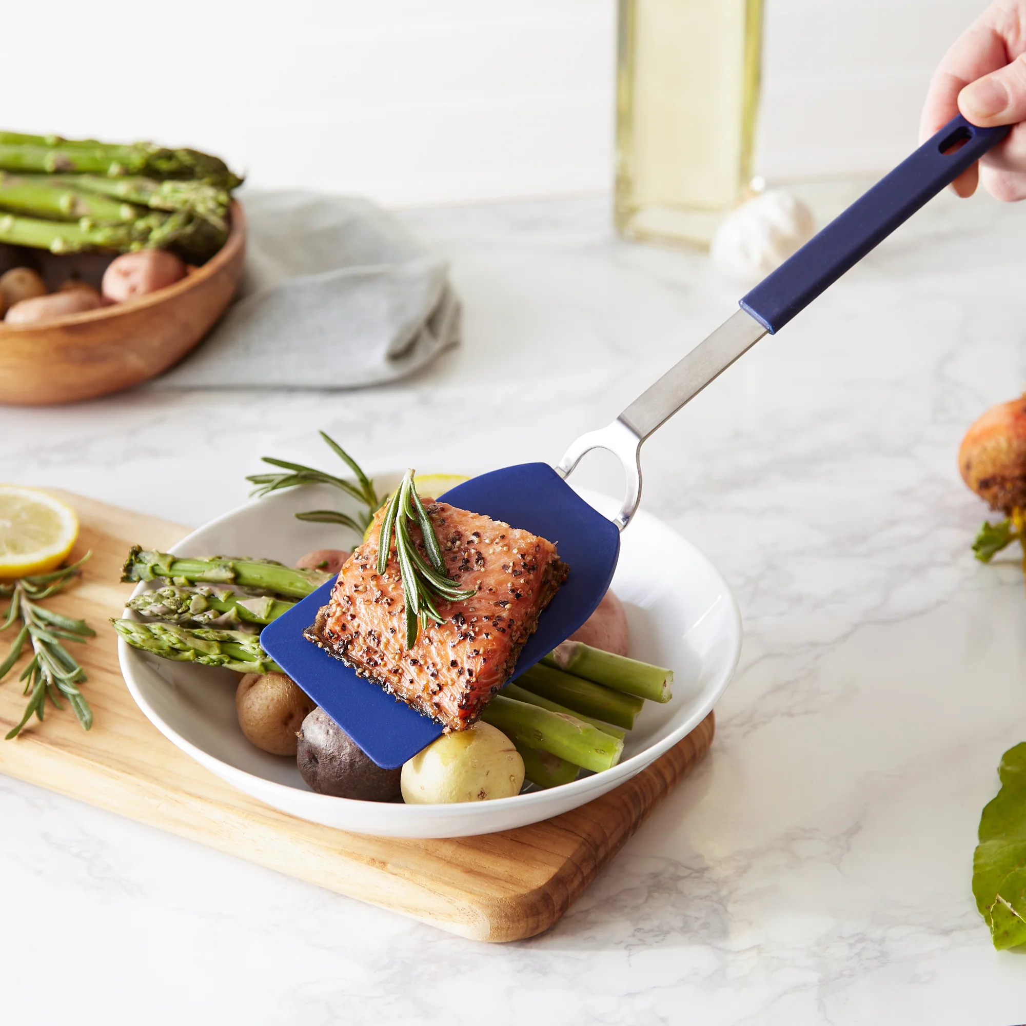 Flexible Nylon Spatula - Med - Blue