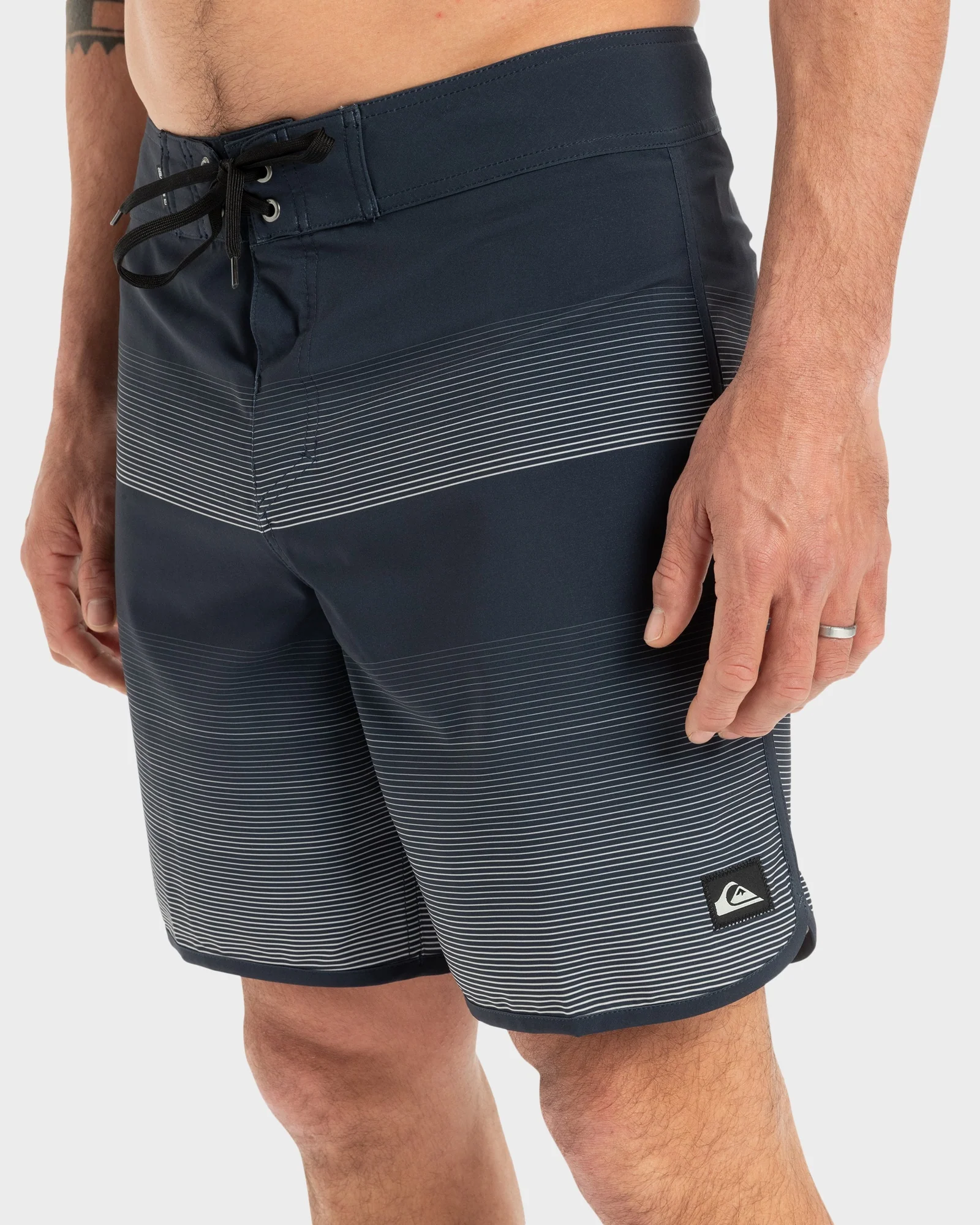 Mens Surfsilk Scallop 18 Boardshorts