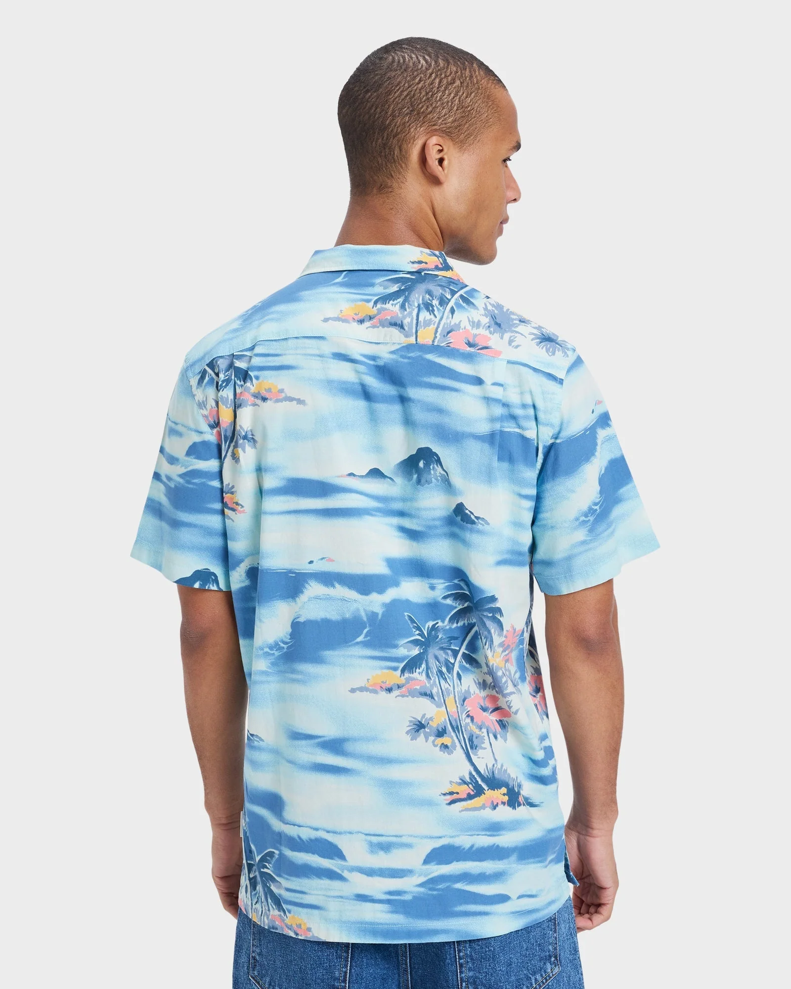 Mens Beach Club Short Sleeve Shirt