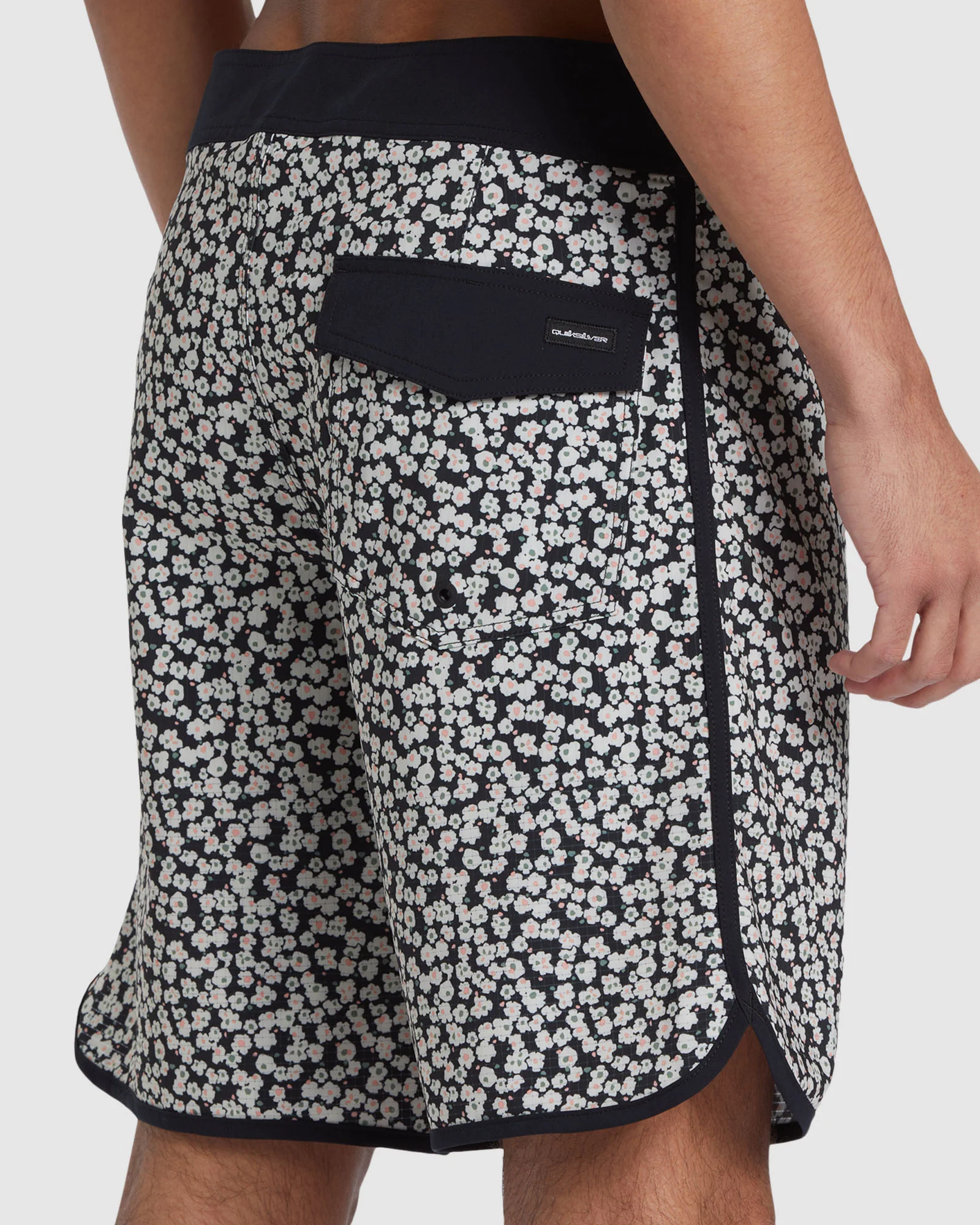 Mens Highline Scallop 19 Boardshorts