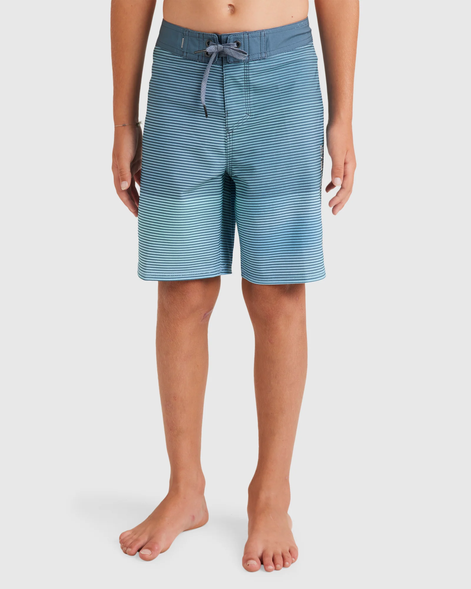 Boys 8-16 Surfsilk Massive 16 Boardshorts