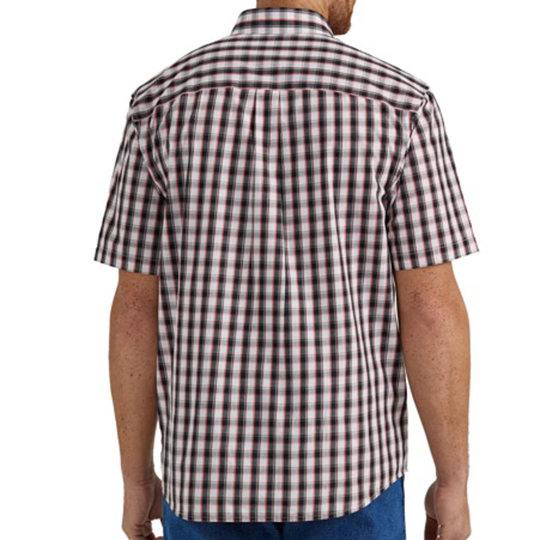 Wrangler Men's Classic Short Sleeve Plaid Button-Down Shirt
